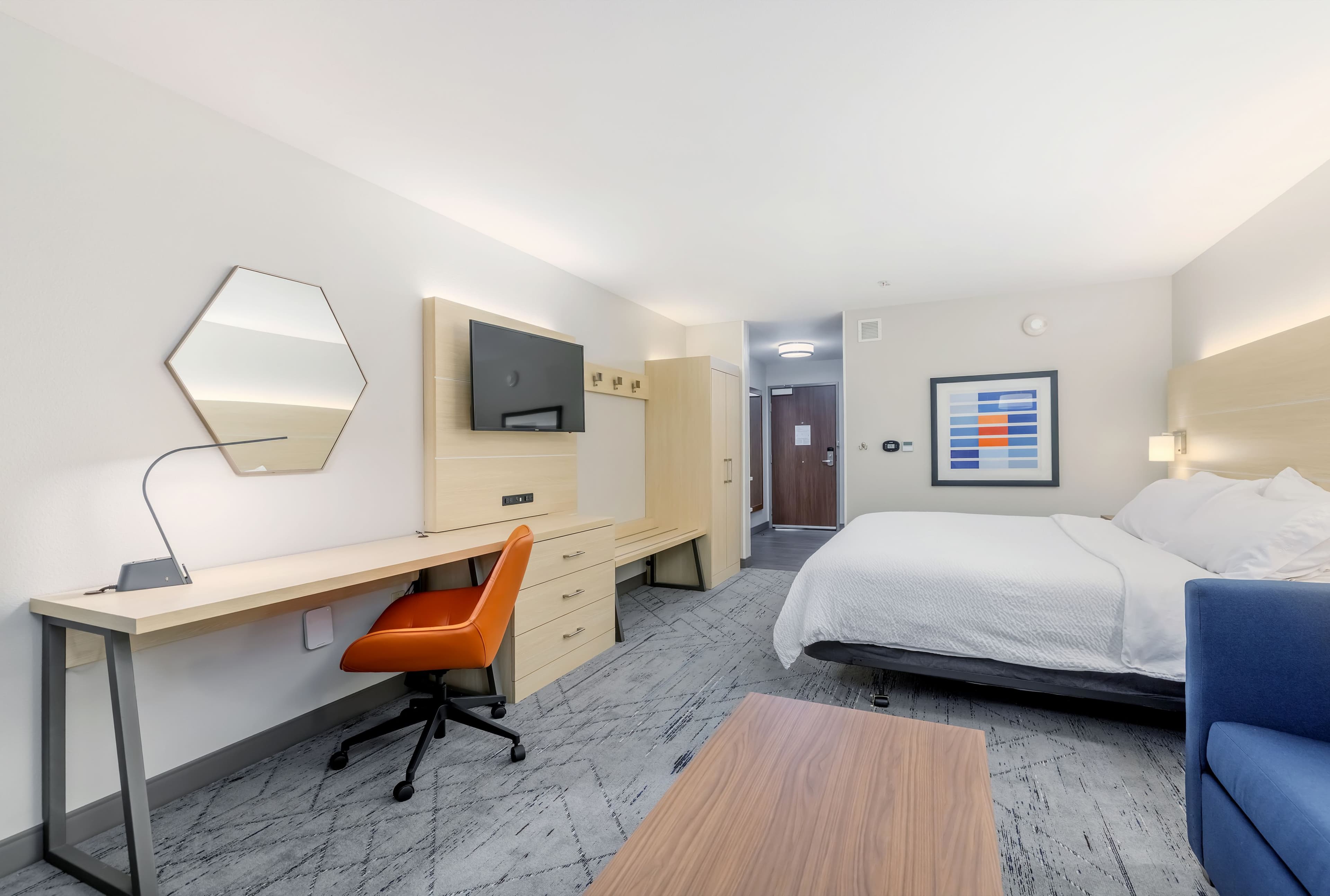 Holiday Inn Express & Suites Medford — 54