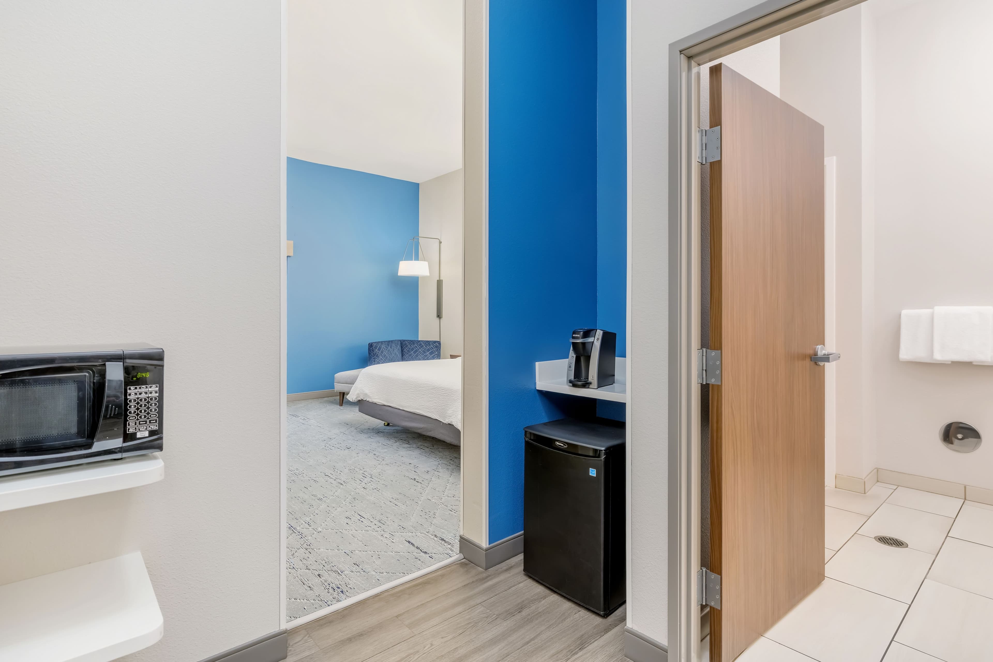 Holiday Inn Express & Suites Medford — 30