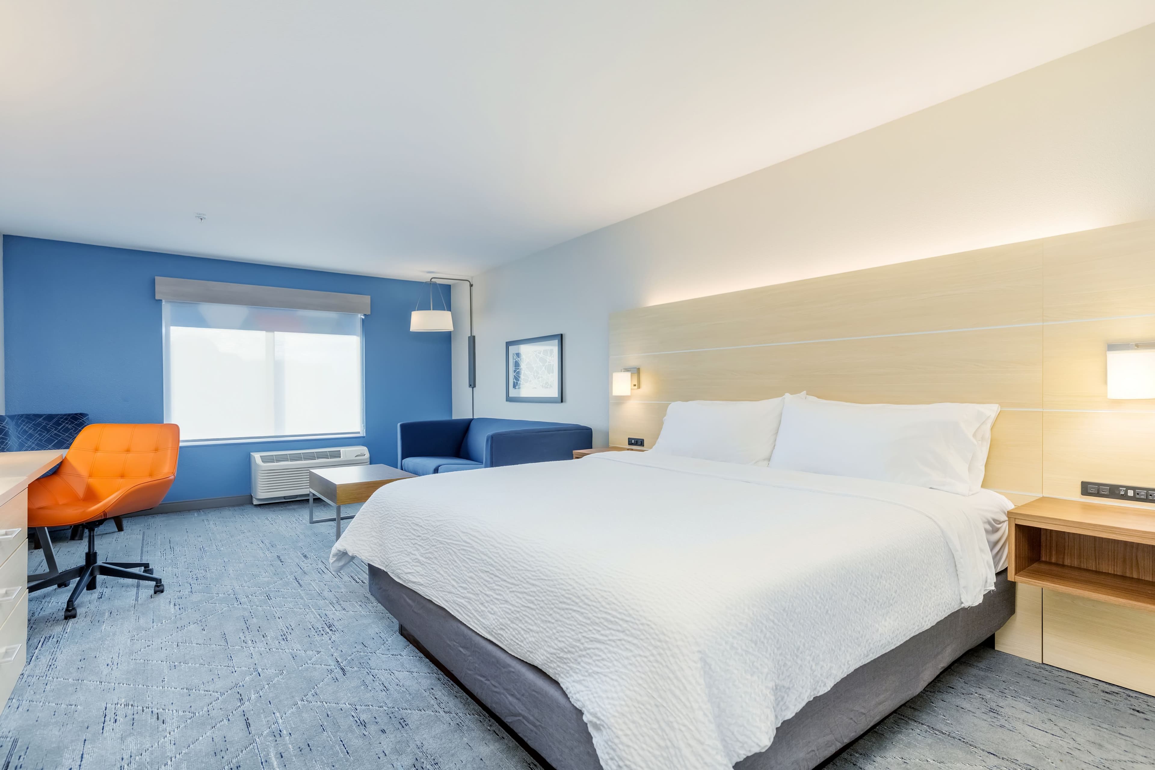 Holiday Inn Express & Suites Medford — 61