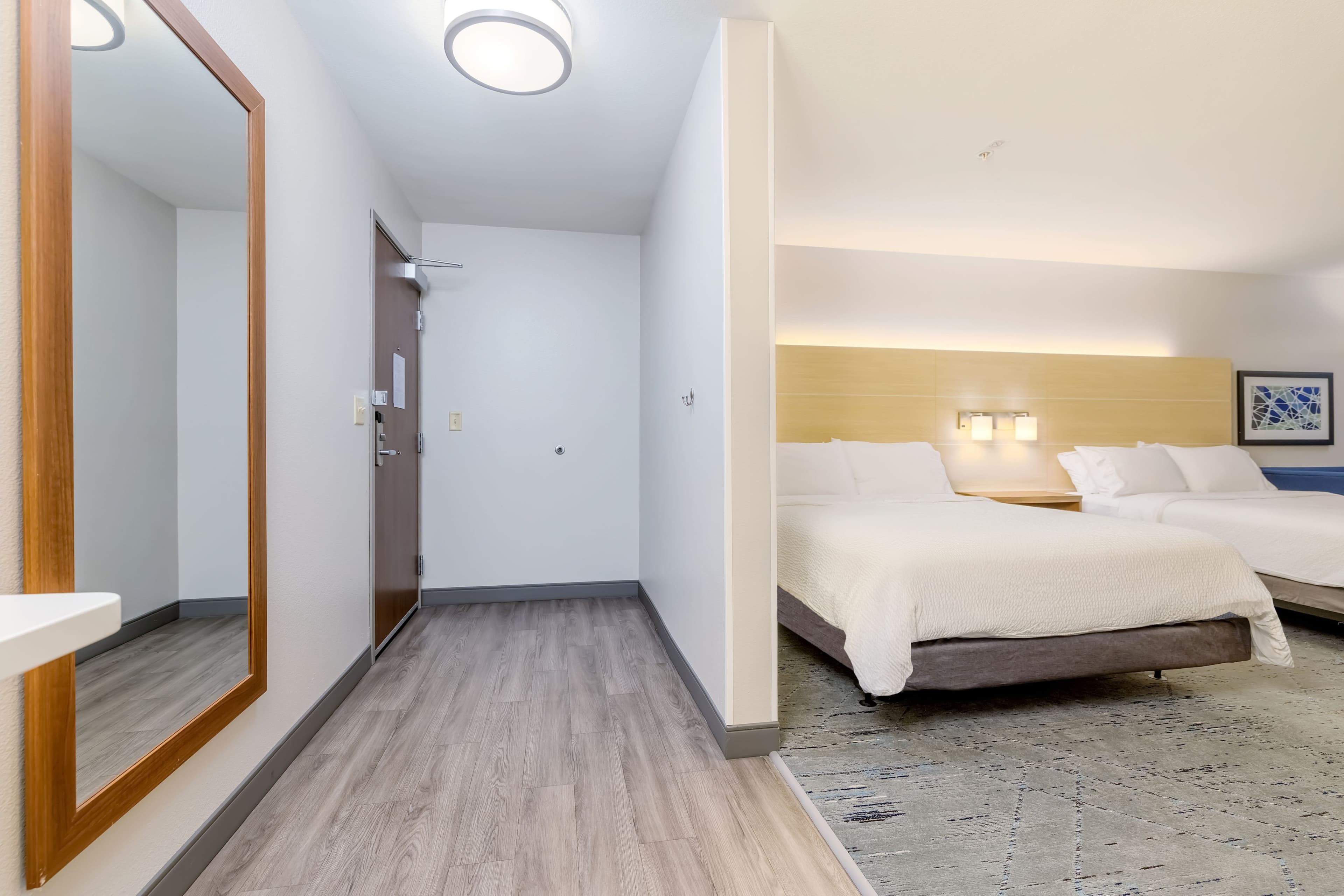 Holiday Inn Express & Suites Medford — 40