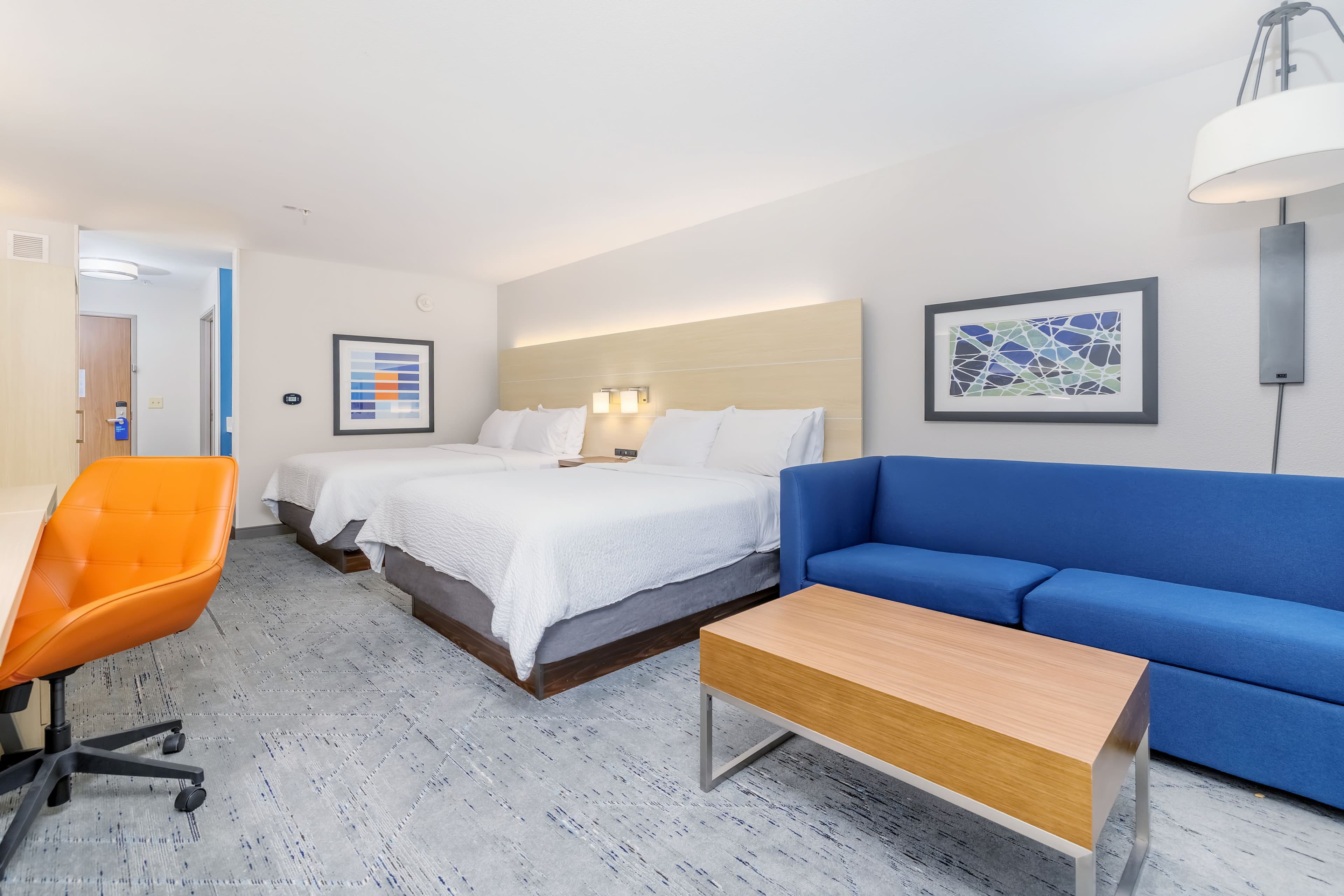 Holiday Inn Express & Suites Medford — 51