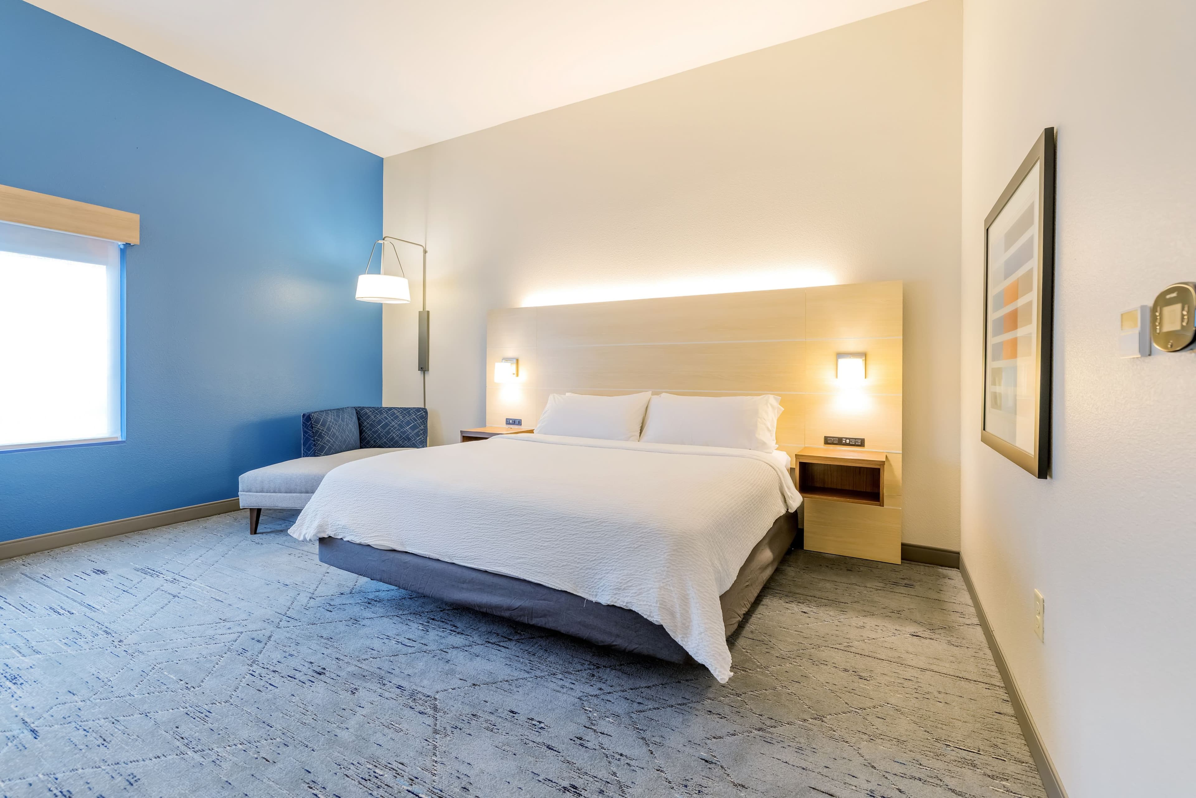 Holiday Inn Express & Suites Medford — 24