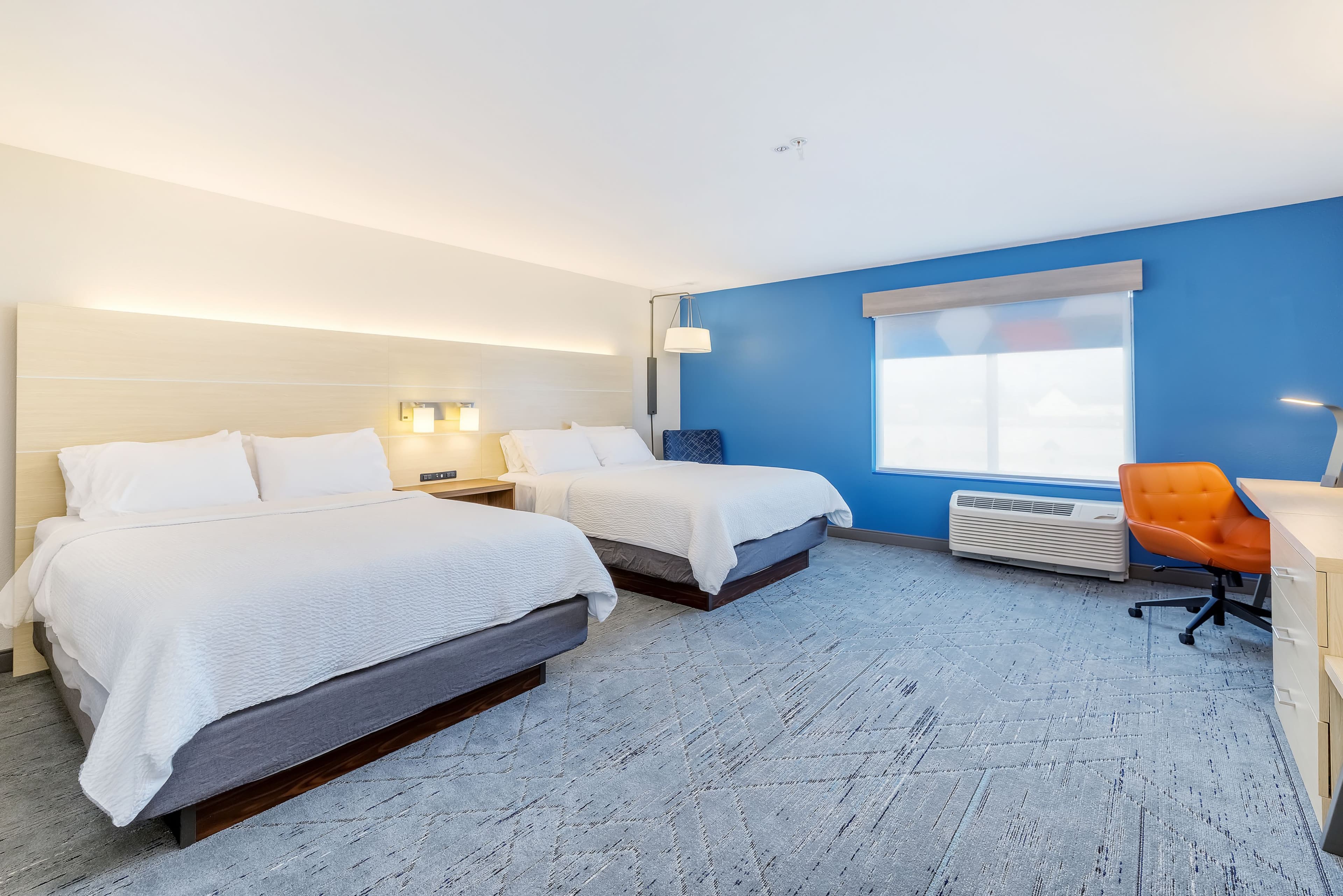 Holiday Inn Express & Suites Medford — 33