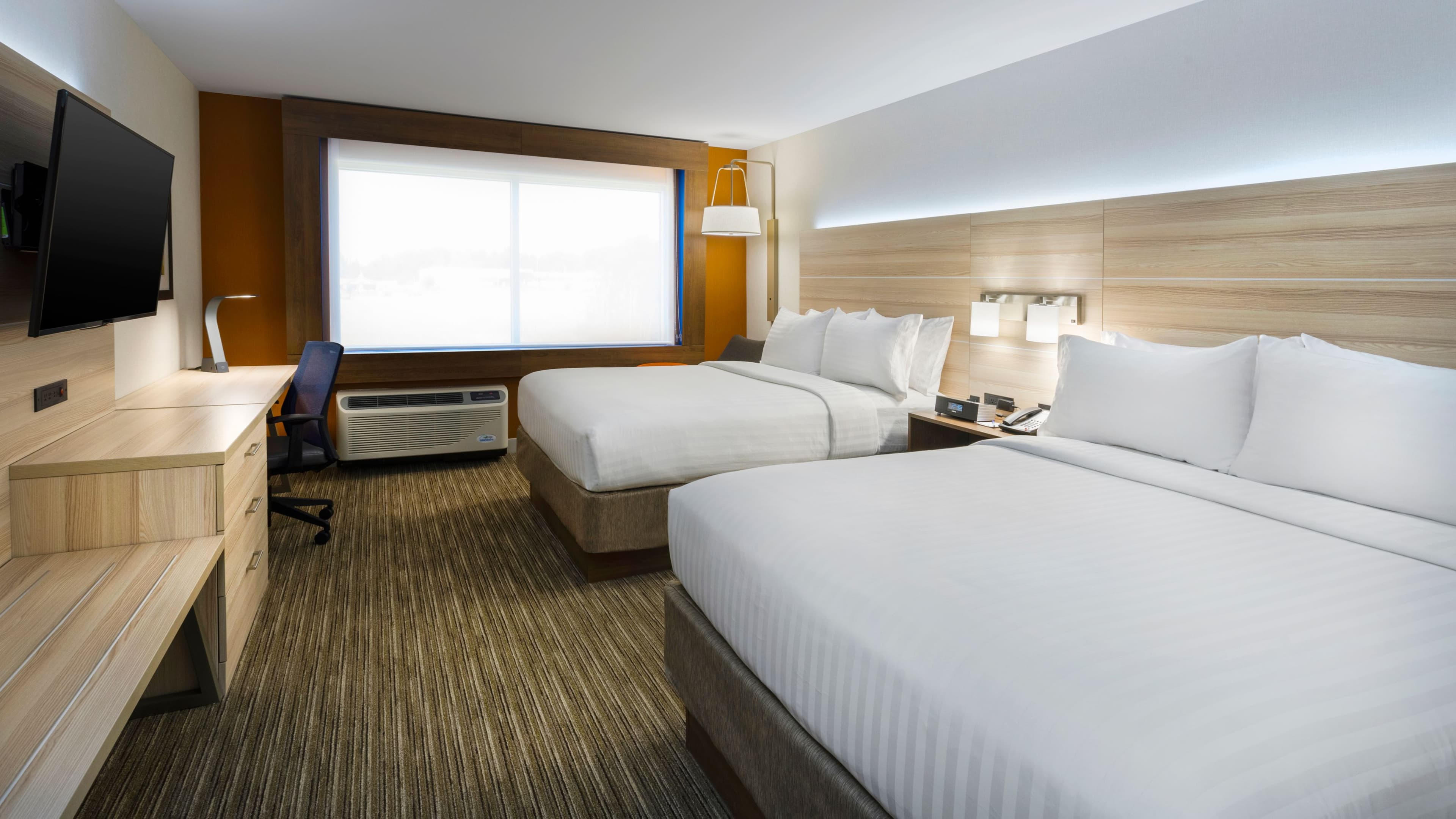 Holiday Inn Express & Suites Medina — 11