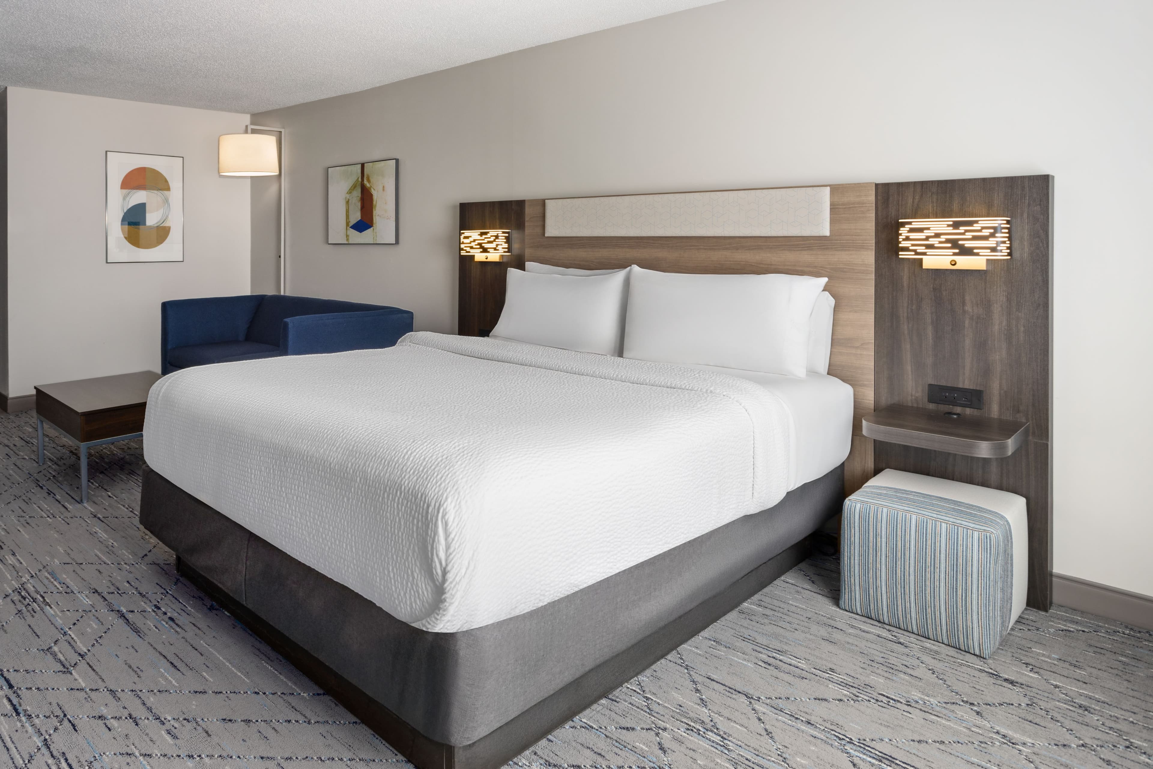 Holiday Inn Express & Suites Meriden — 11