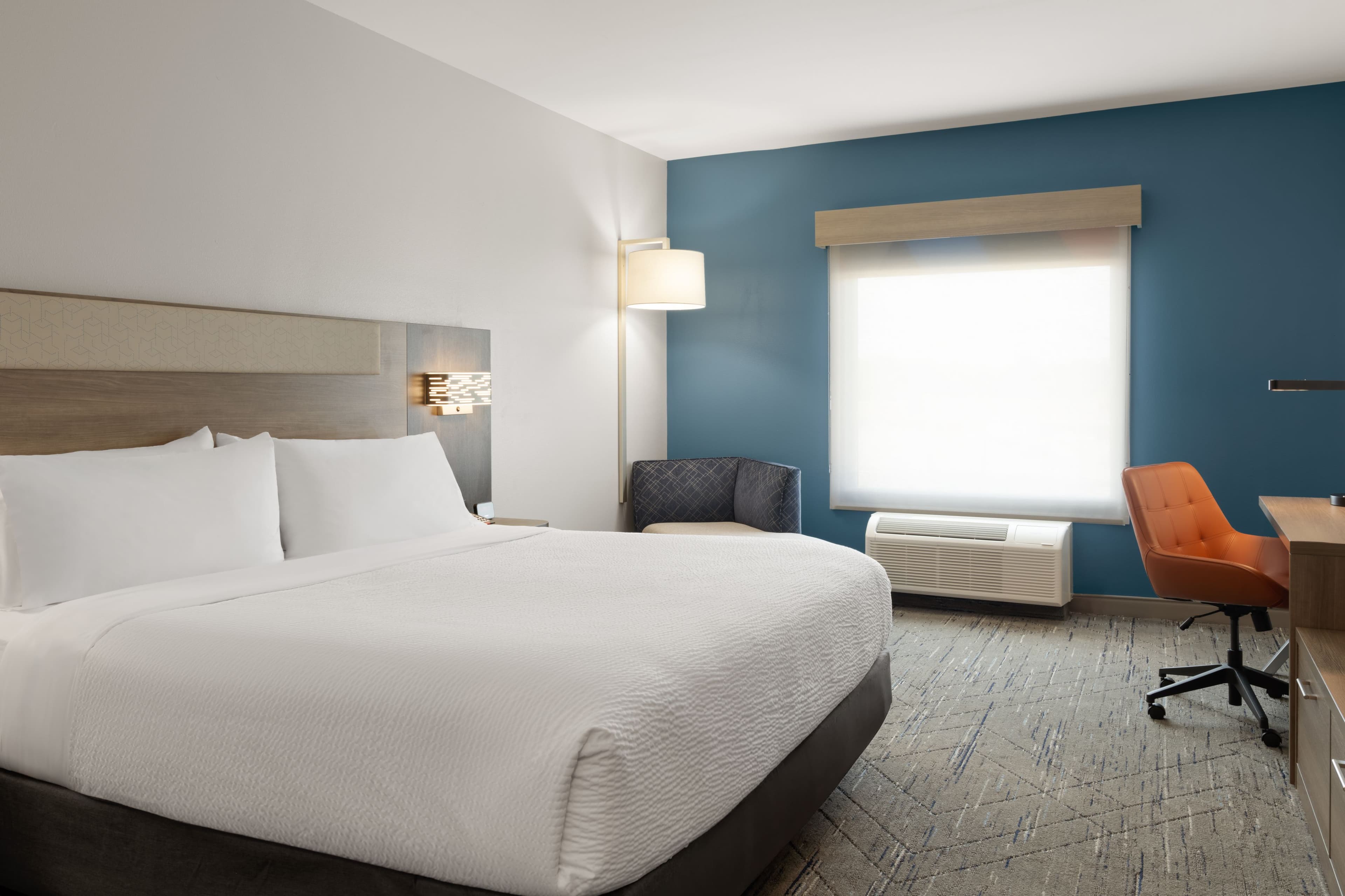Holiday Inn Express & Suites Meridian I-20 — 6
