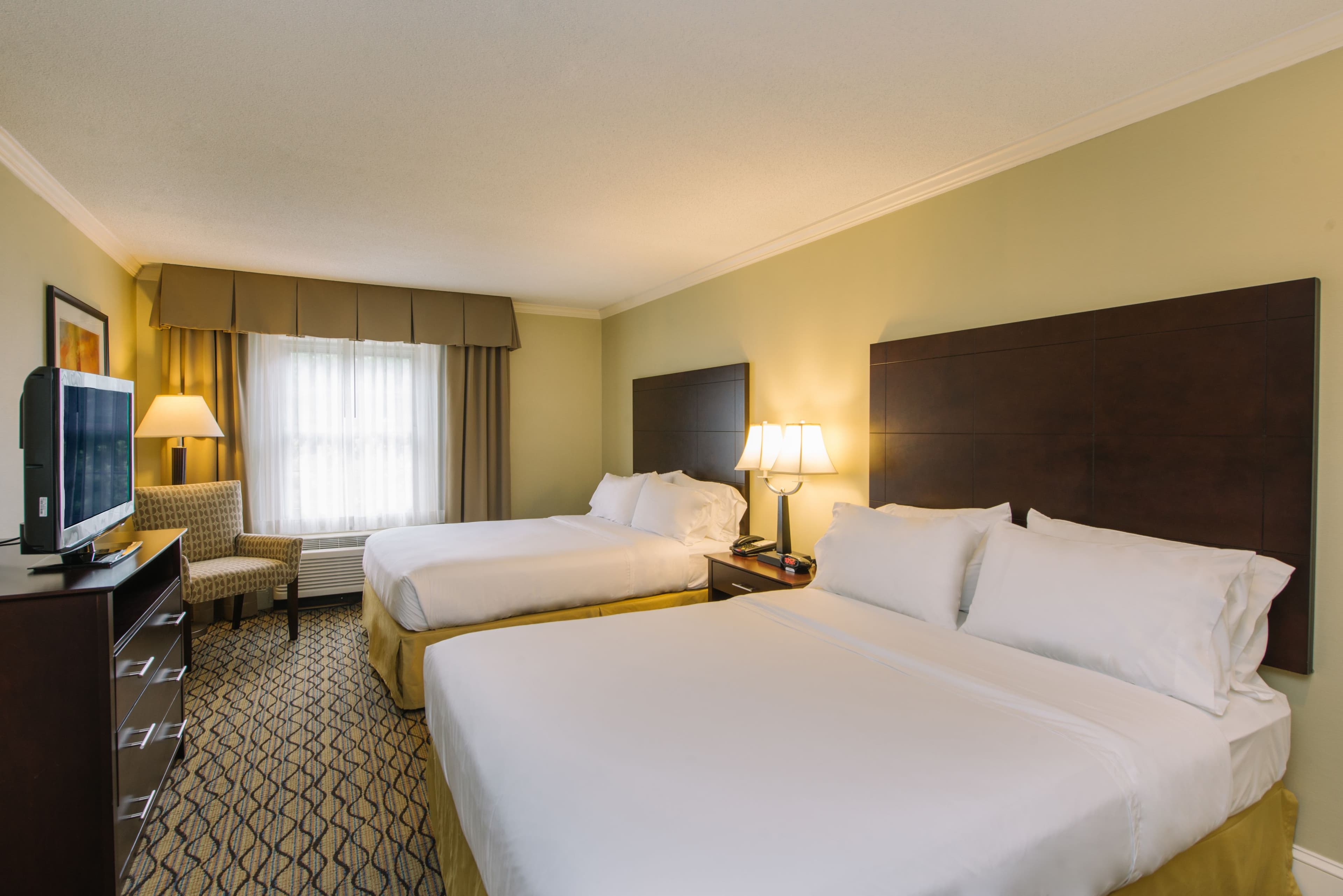 Holiday Inn Express & Suites Merrimack - Nashua — 18
