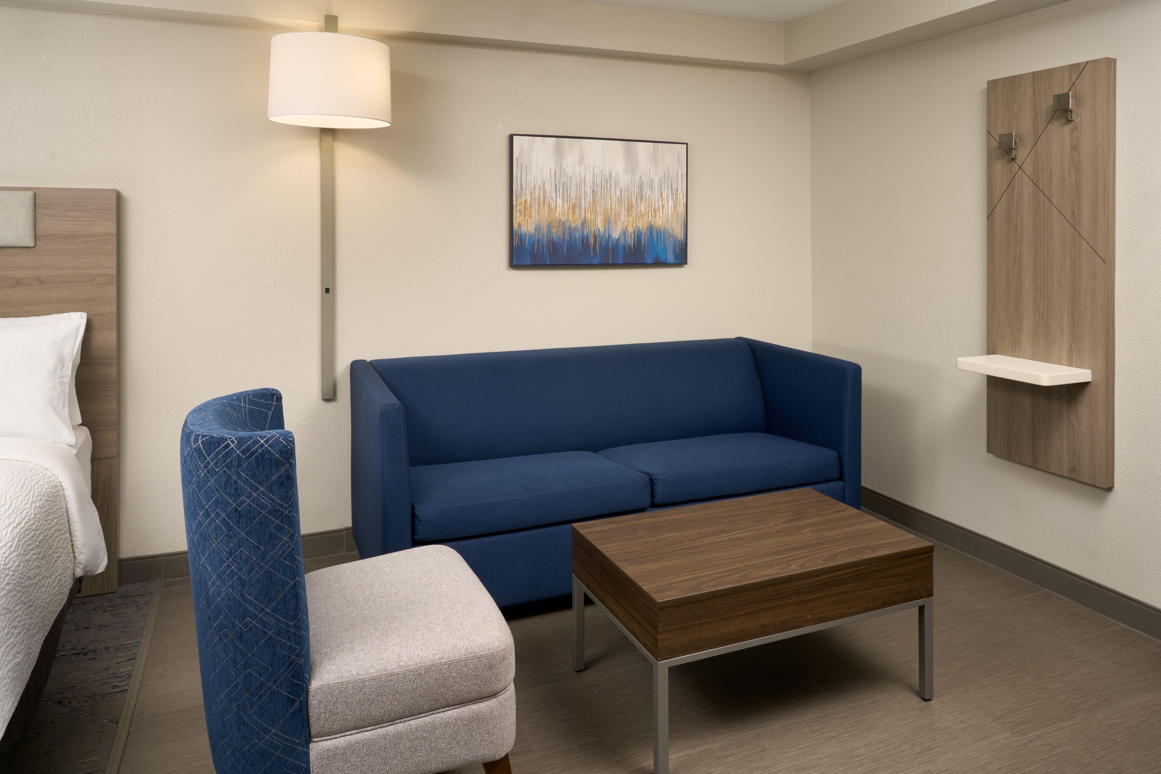 Holiday Inn Express & Suites Kendall East - Miami — 13