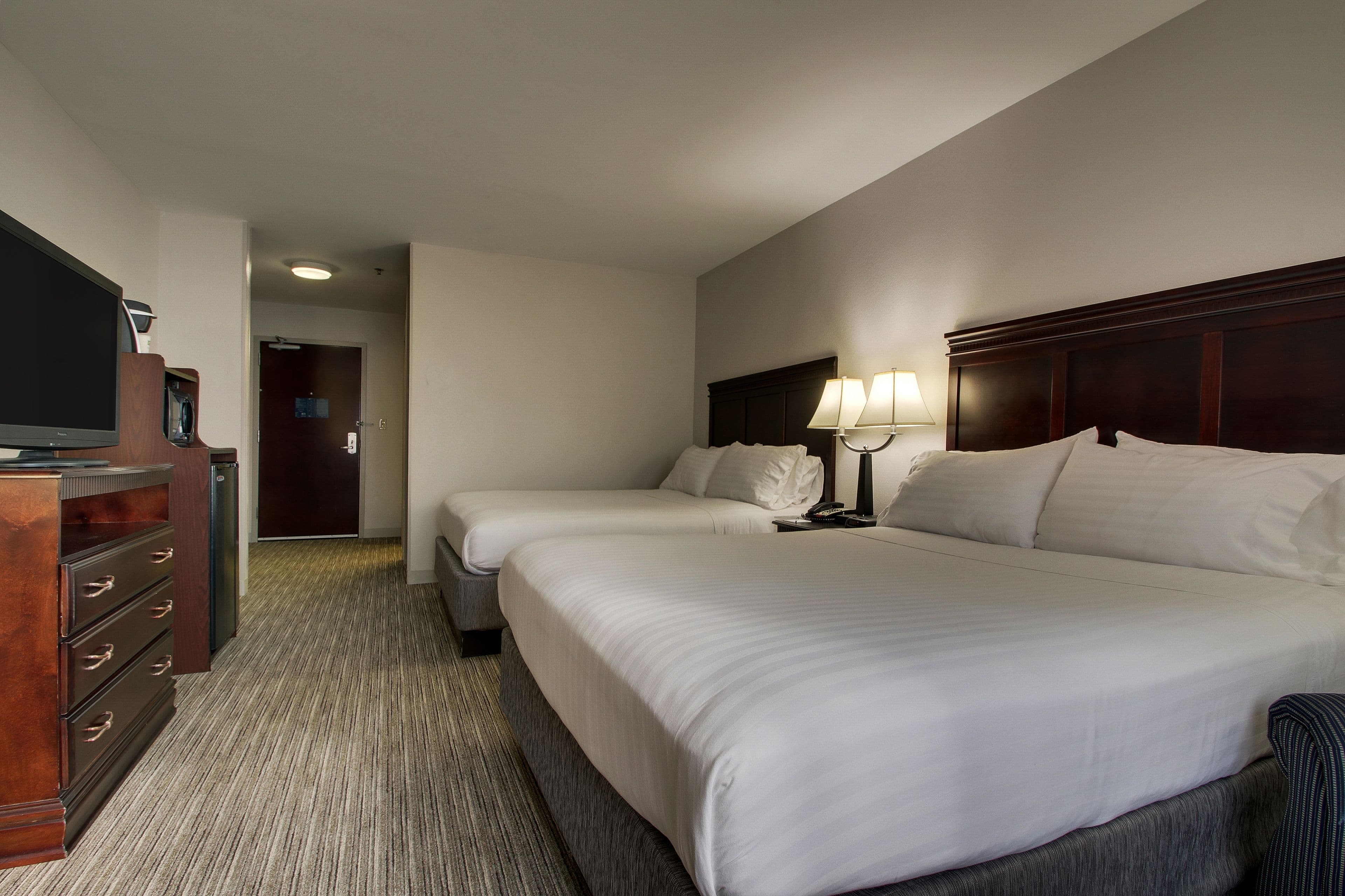 Holiday Inn Express & Suites Middleboro Raynham — 9