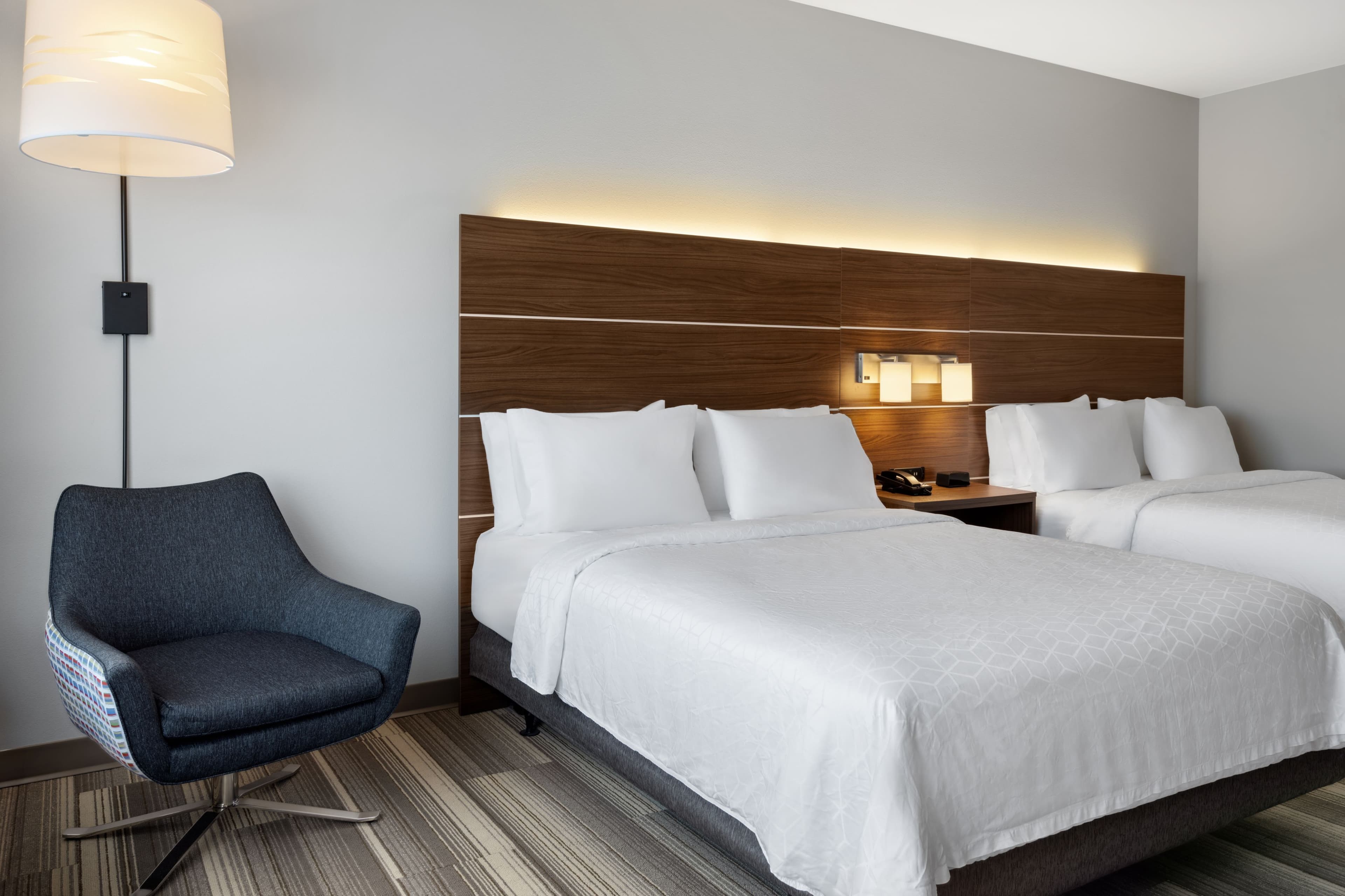Holiday Inn Express & Suites Madison West - Middleton — 19