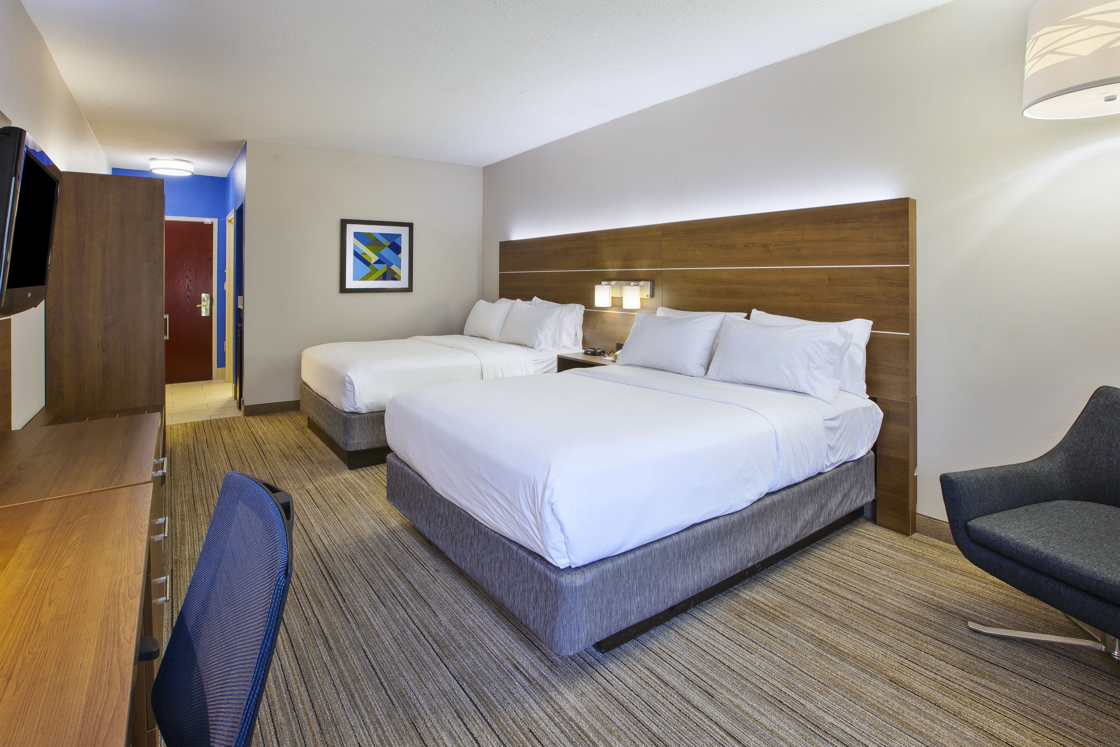 Holiday Inn Express & Suites Cincinnati Northeast-Milford — 13
