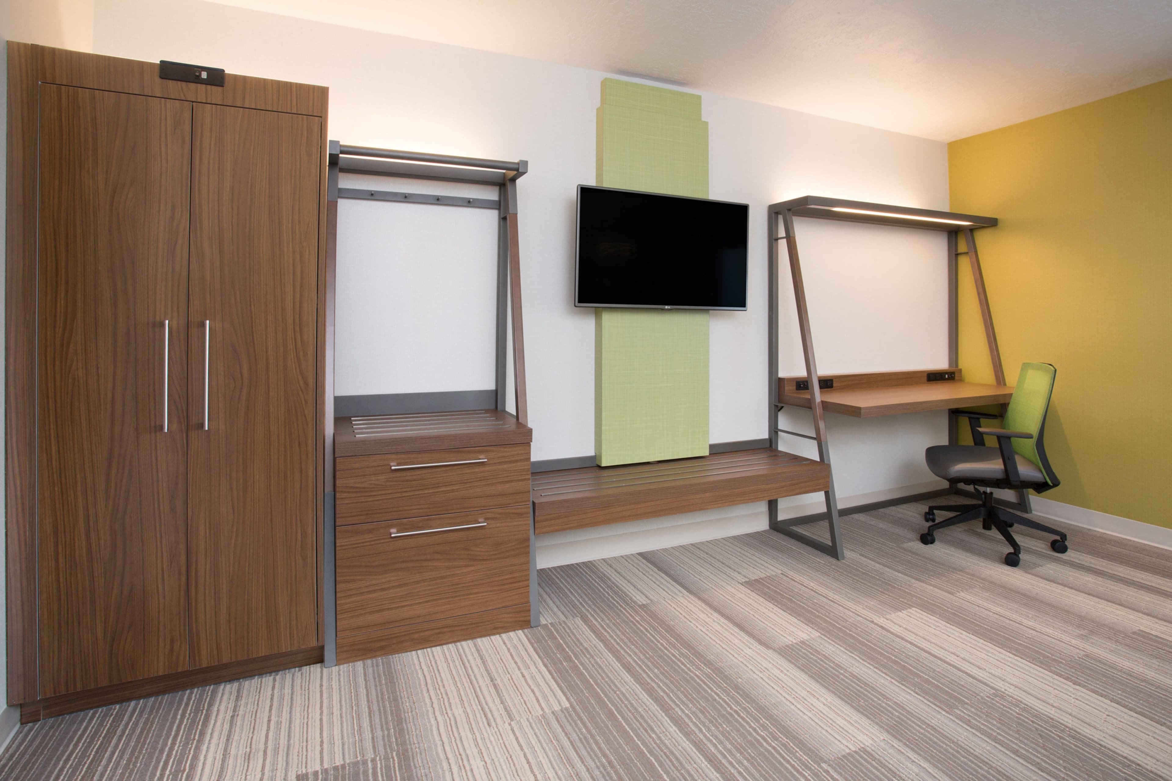 Holiday Inn Express & Suites Millersburg — 6
