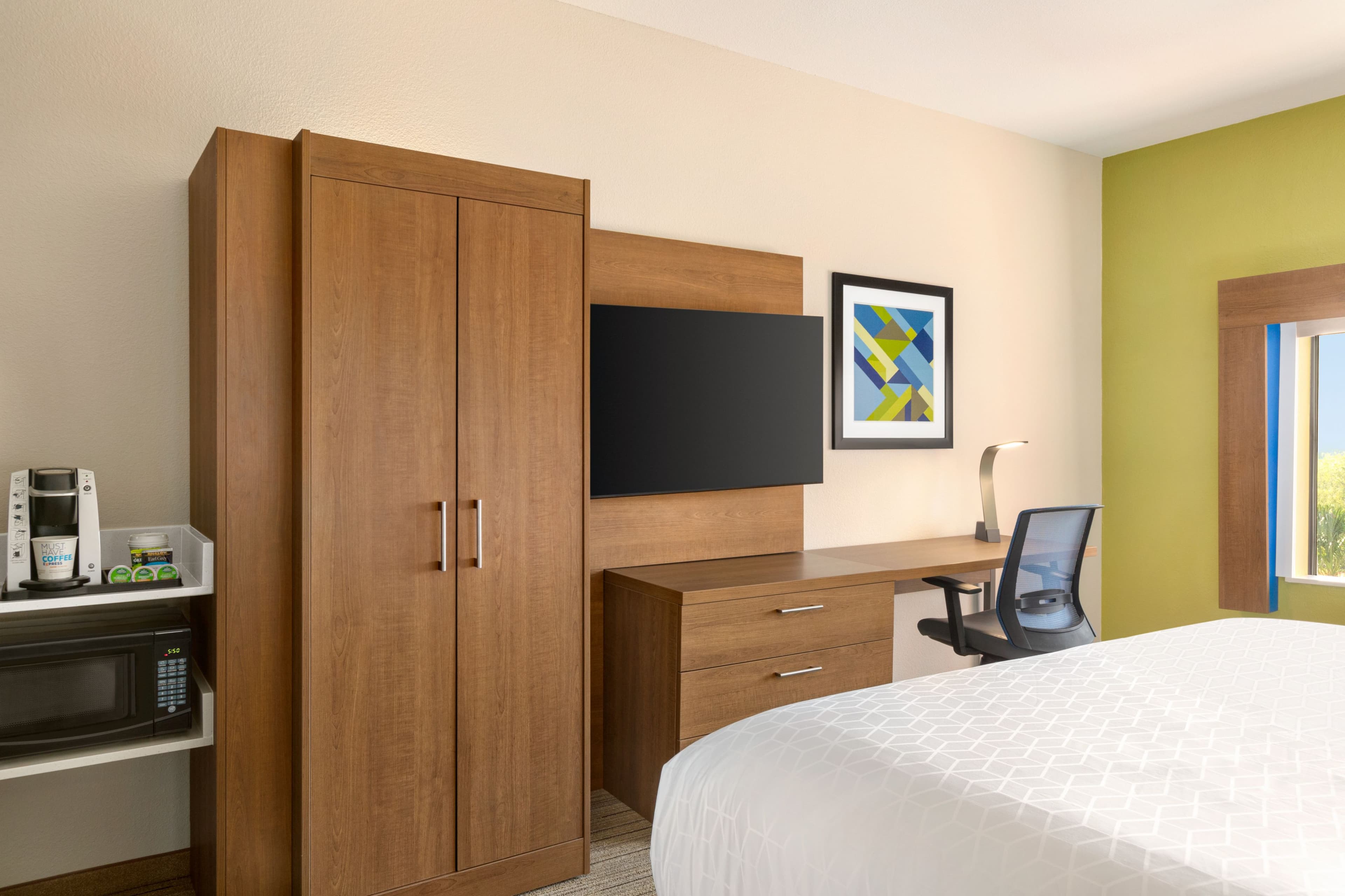 Holiday Inn Express & Suites Mission-McAllen Area — 11
