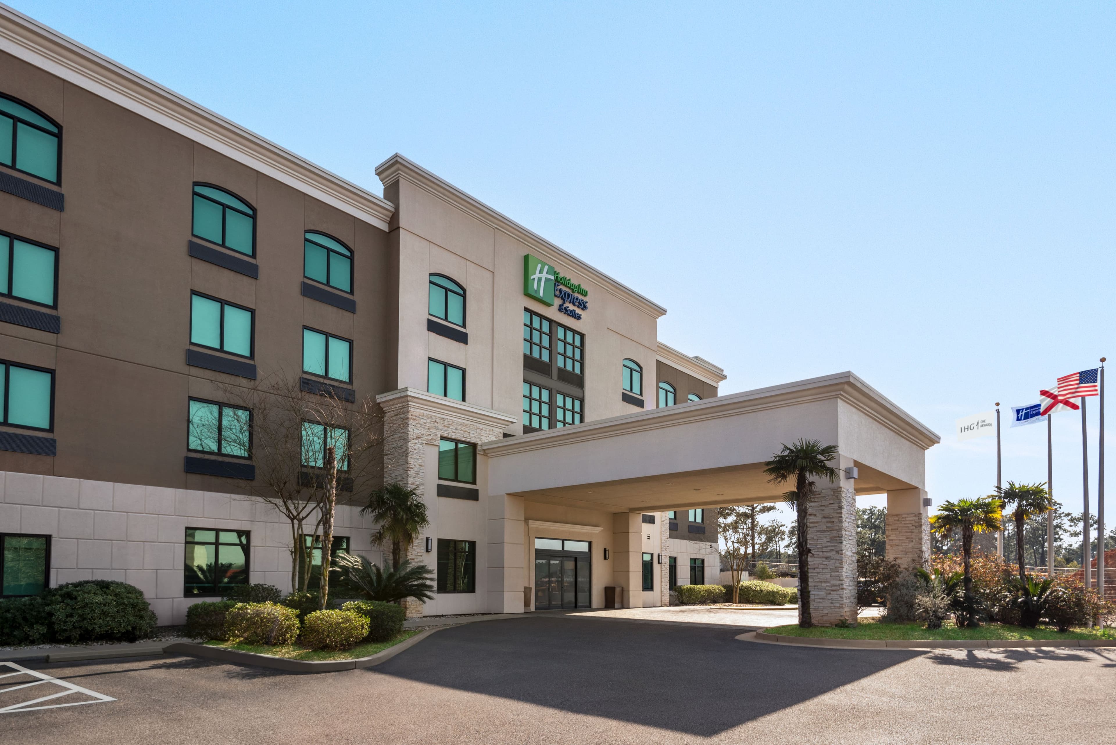 Holiday Inn Express & Suites Mobile West - I-10 - Image 1