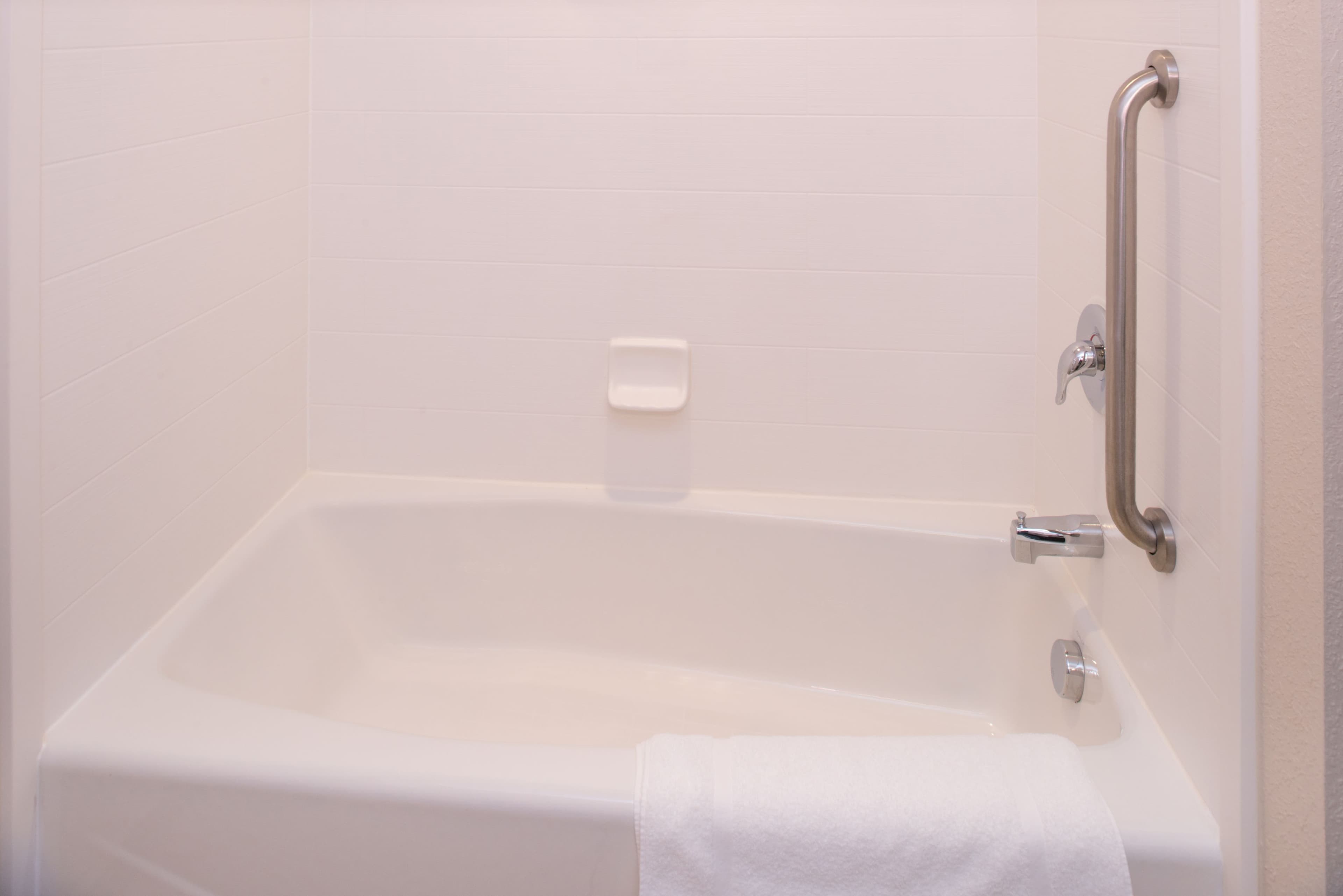 Holiday Inn Express & Suites Monroe — 32