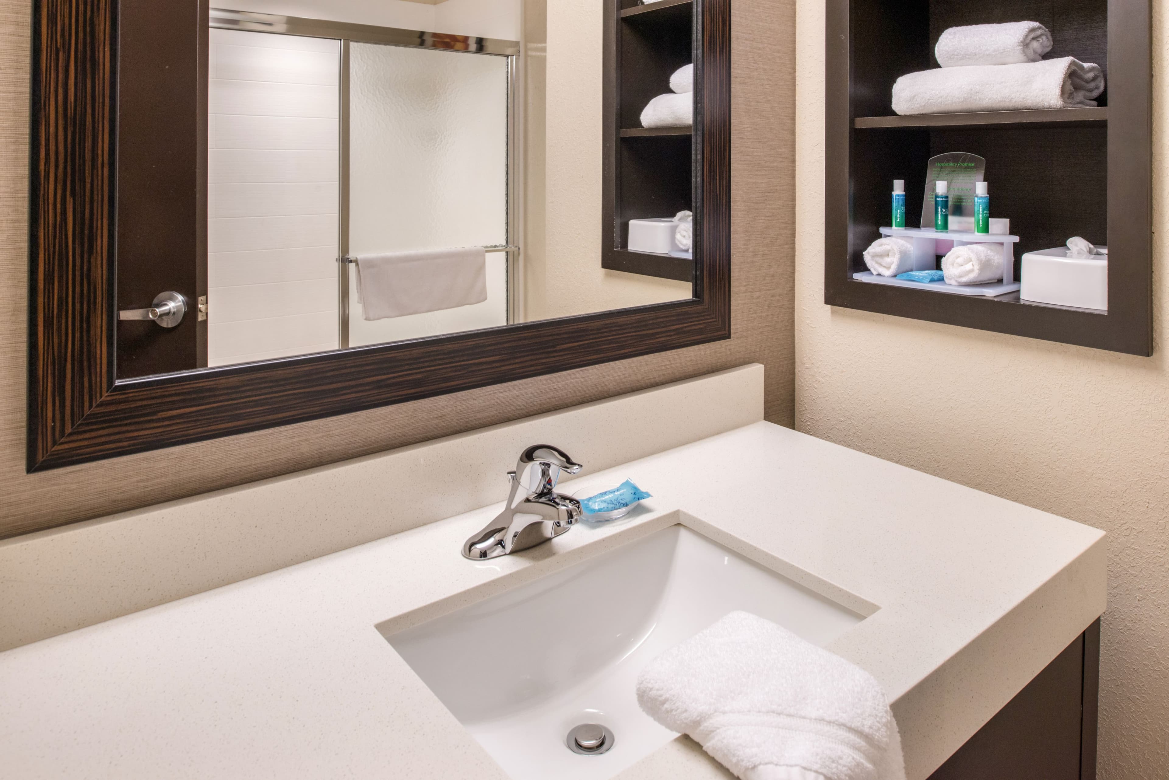 Holiday Inn Express & Suites Monroe — 8