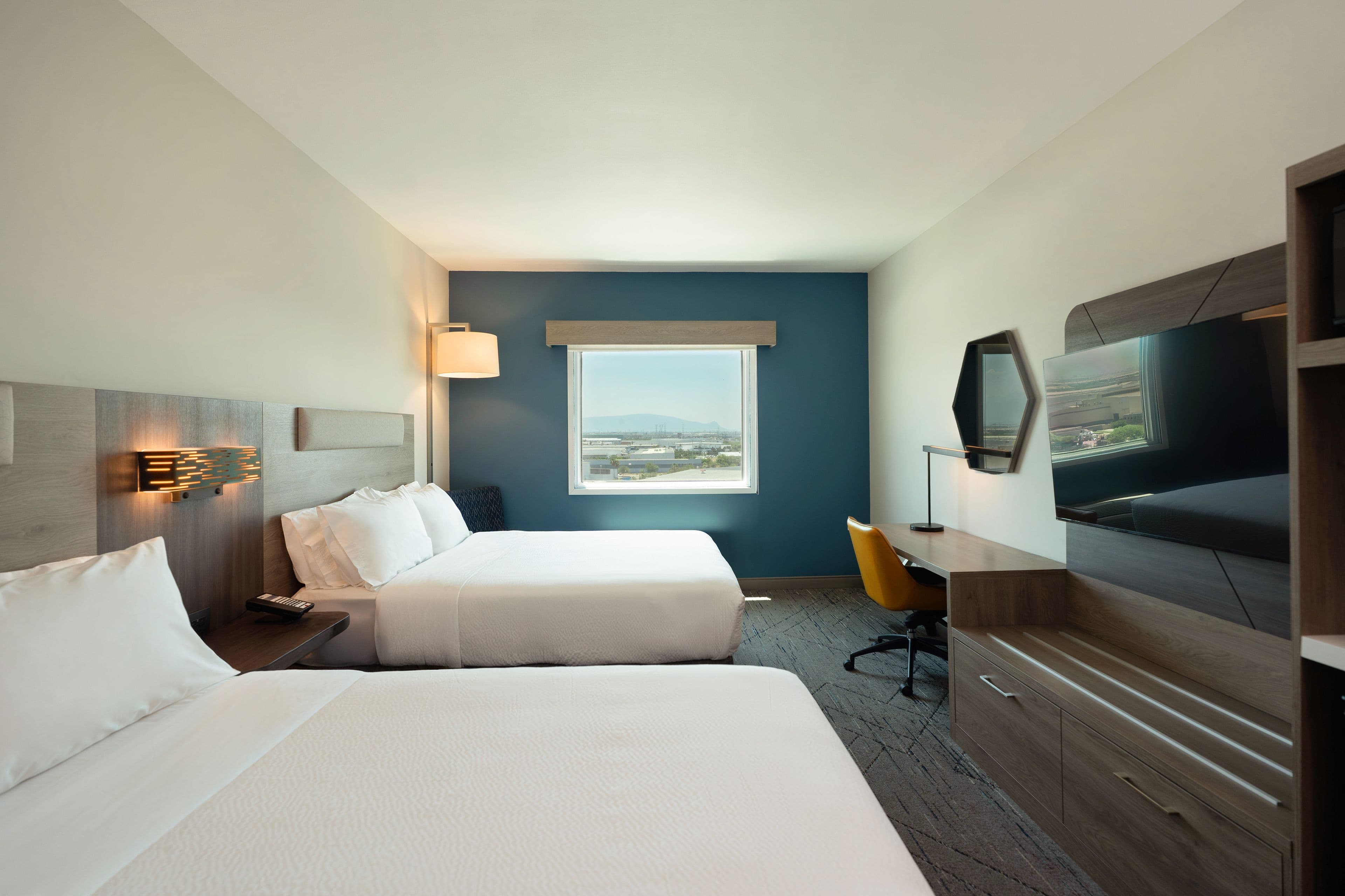 Holiday Inn Express & Suites Monterrey Aeropuerto — 2