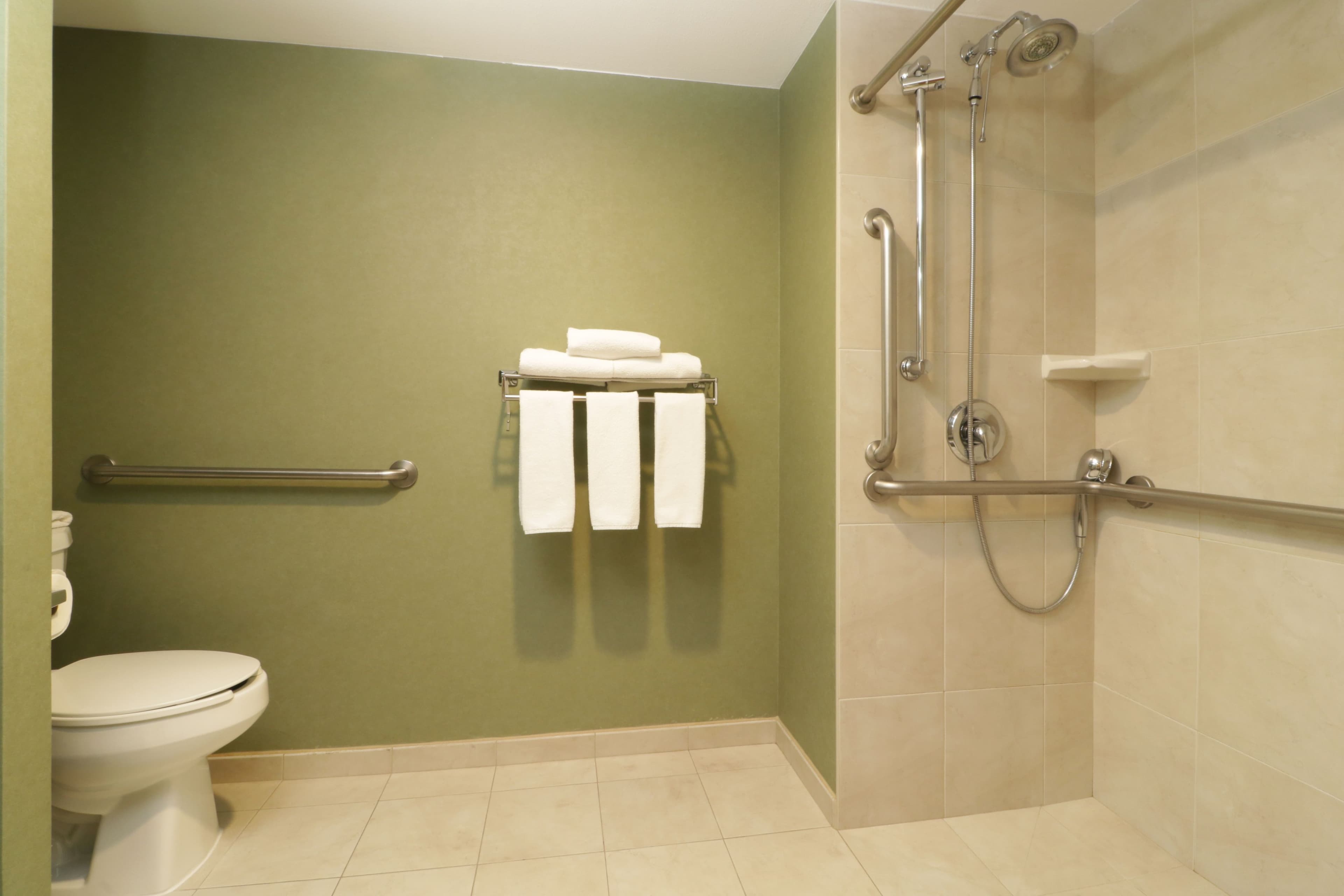 Holiday Inn Express & Suites Monterrey Aeropuerto — 7