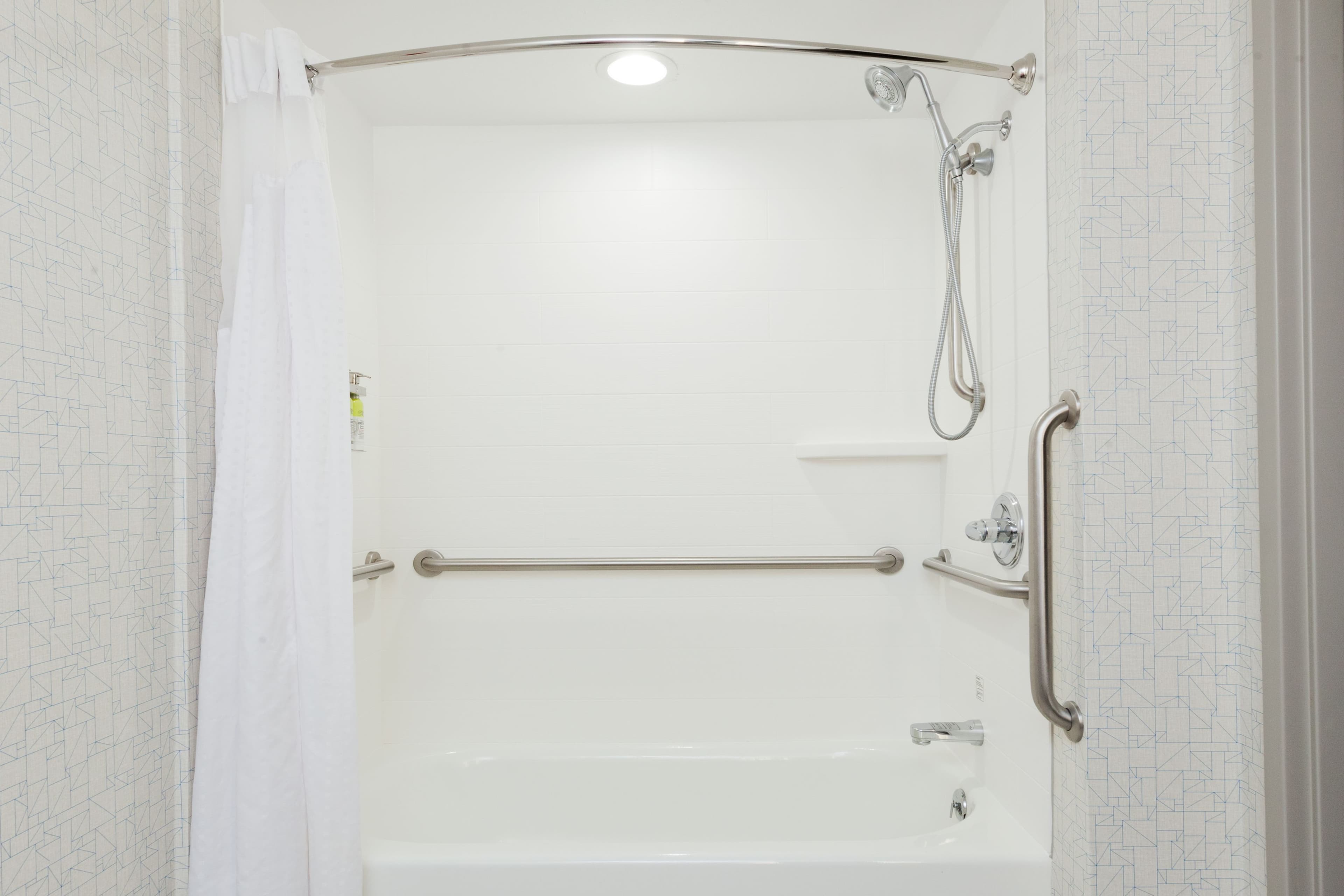 Holiday Inn Express & Suites Montgomery E - Eastchase — 7