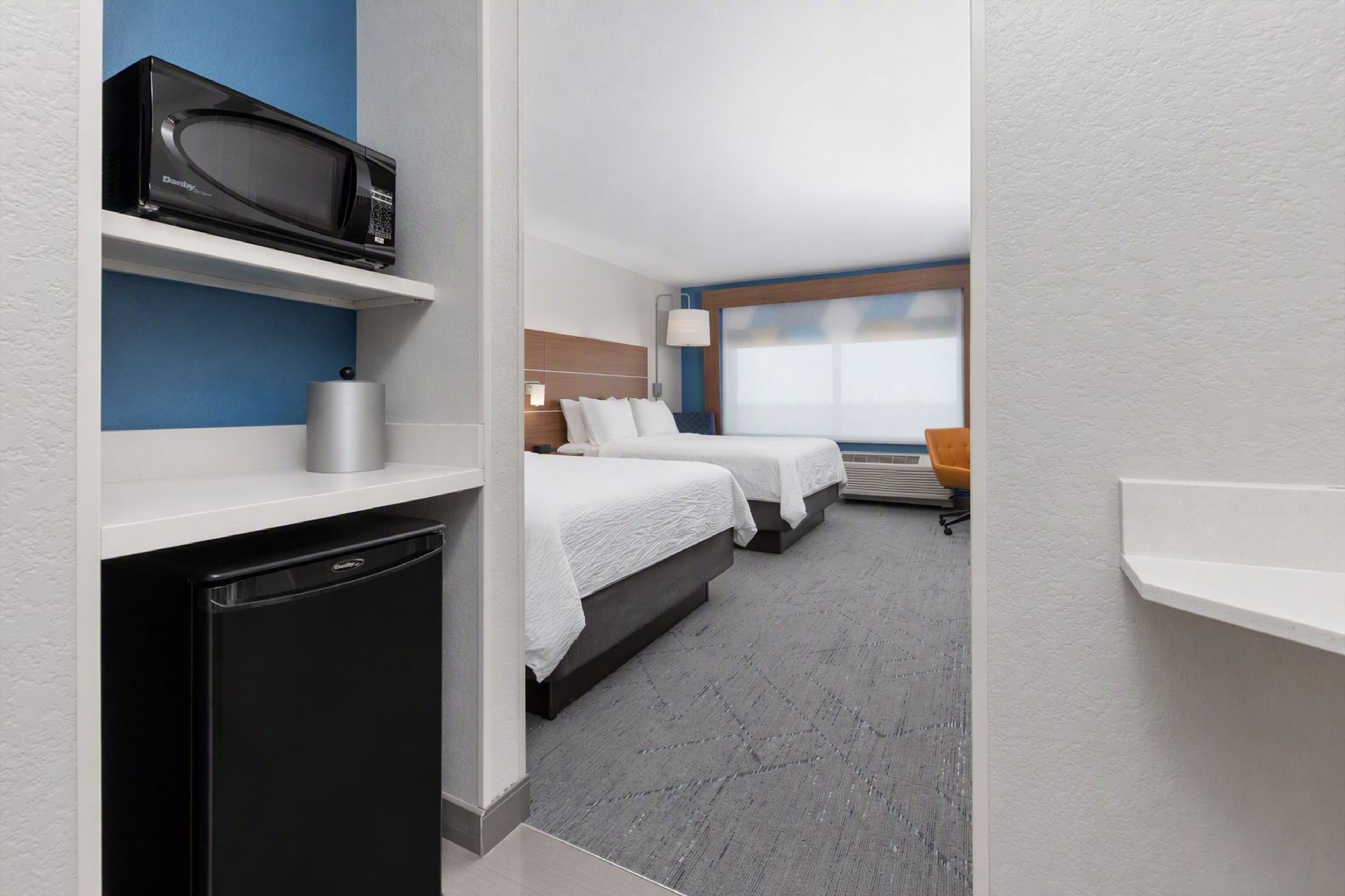 Holiday Inn Express & Suites Moore — 28