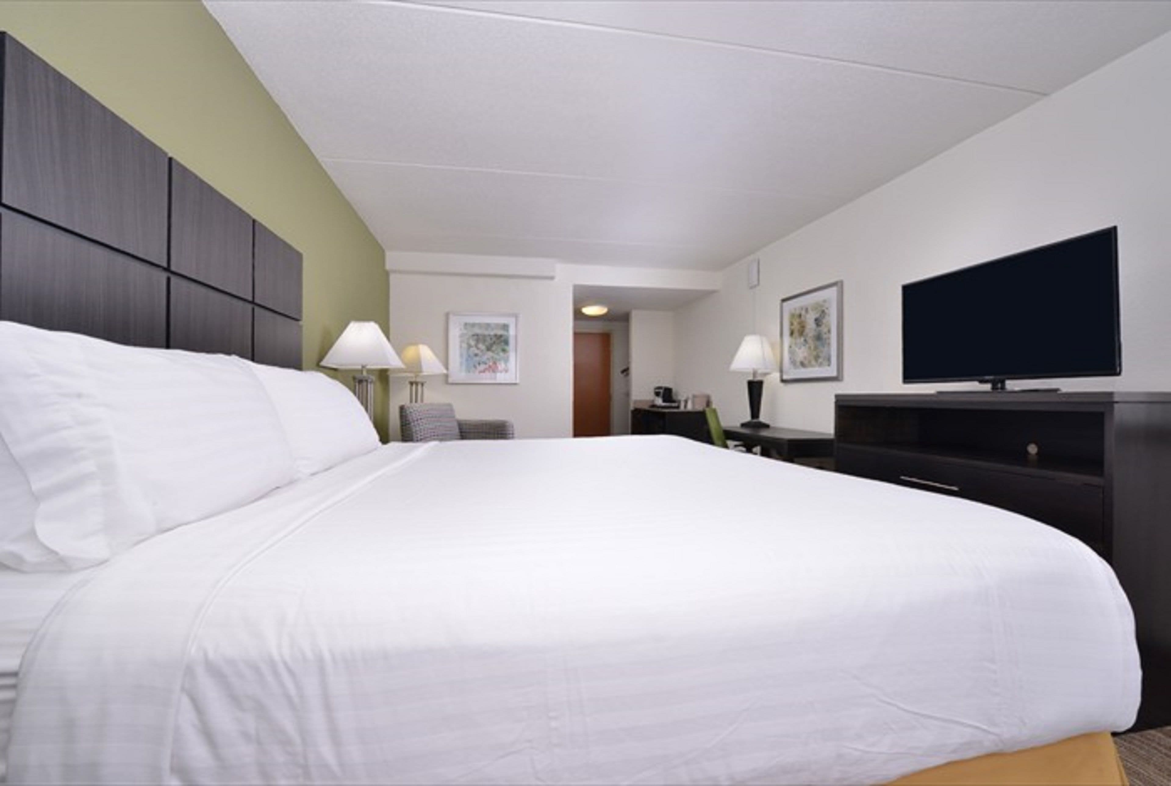 Holiday Inn Express & Suites Mooresville - Lake Norman — 9