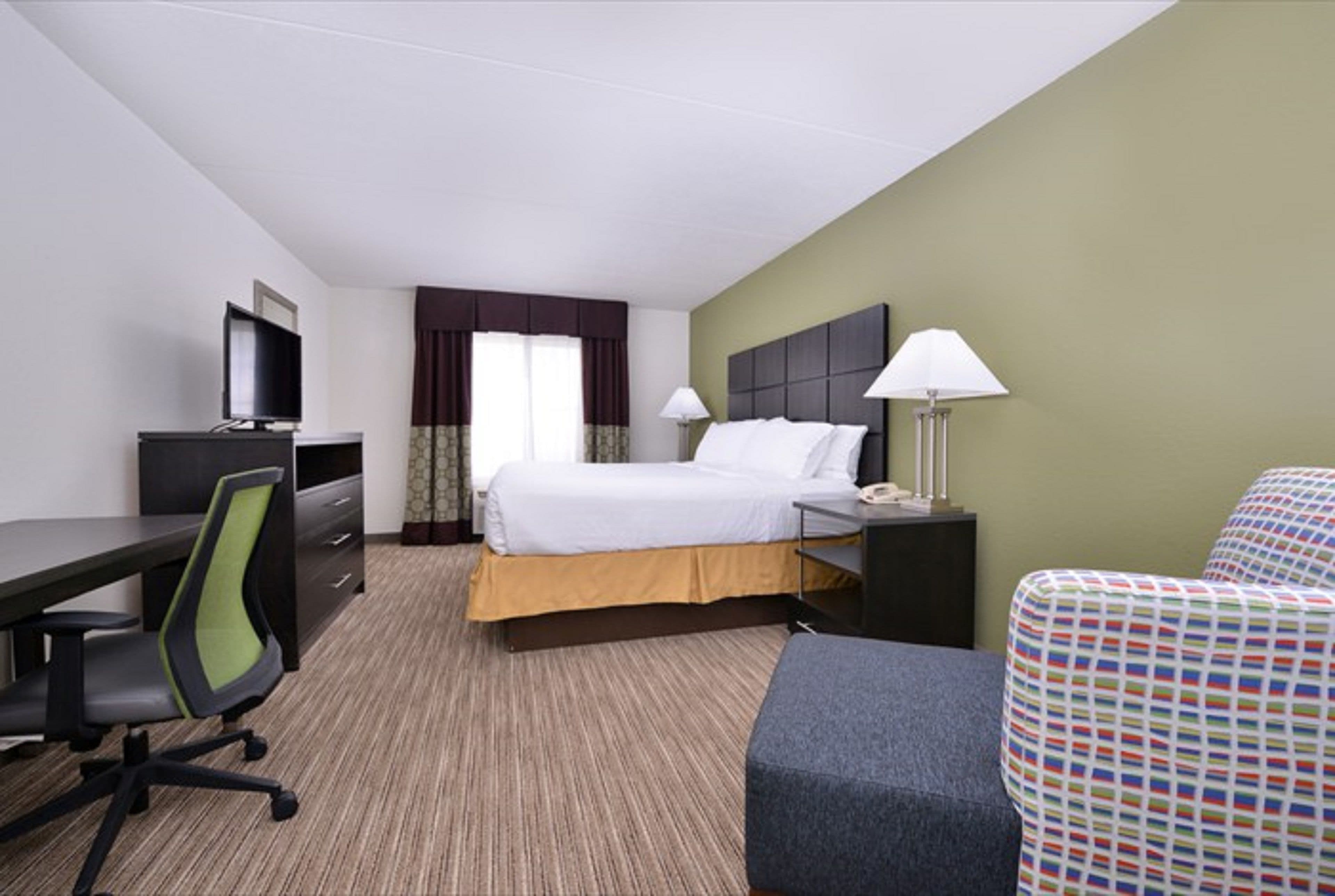 Holiday Inn Express & Suites Mooresville - Lake Norman — 6