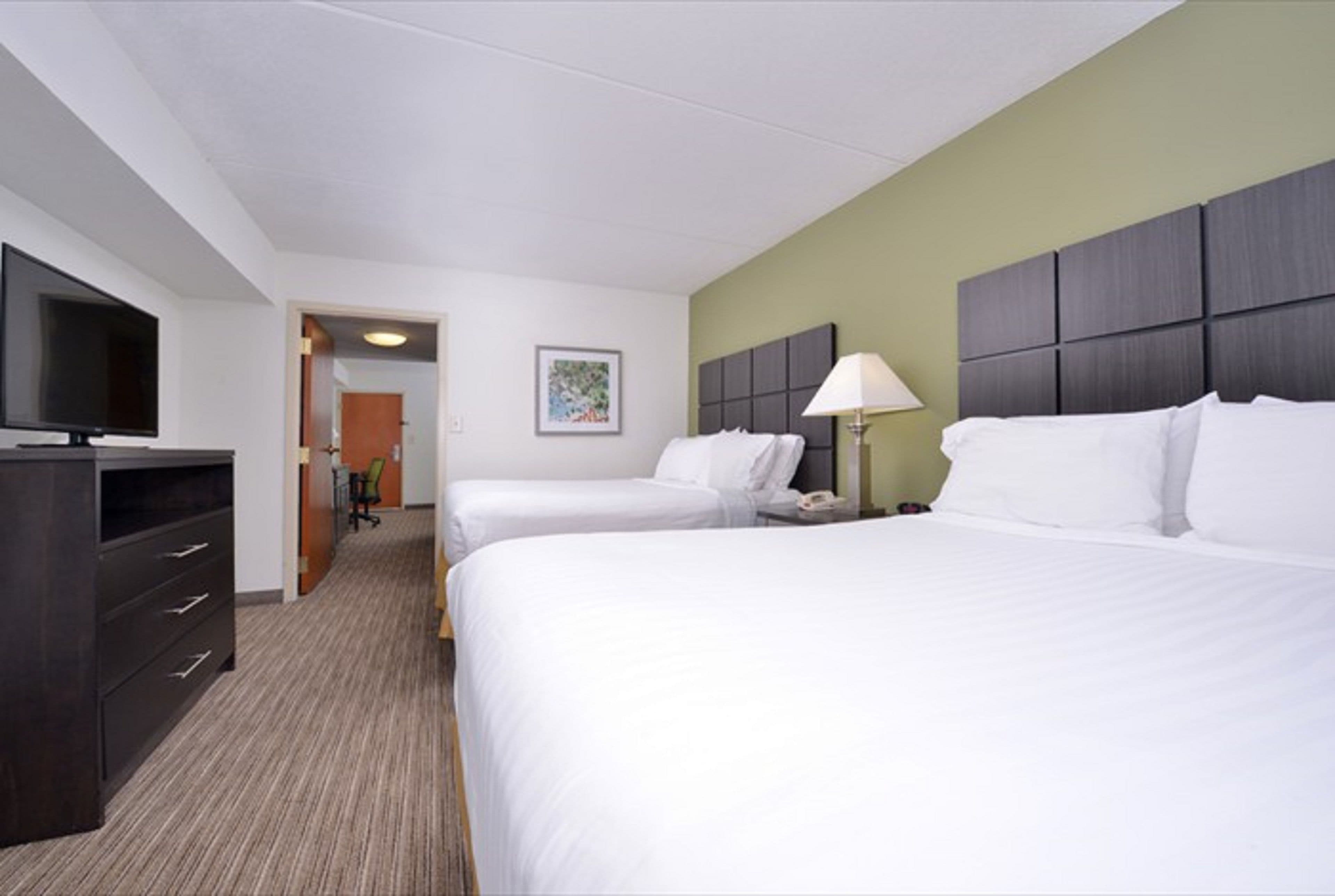 Holiday Inn Express & Suites Mooresville - Lake Norman — 43