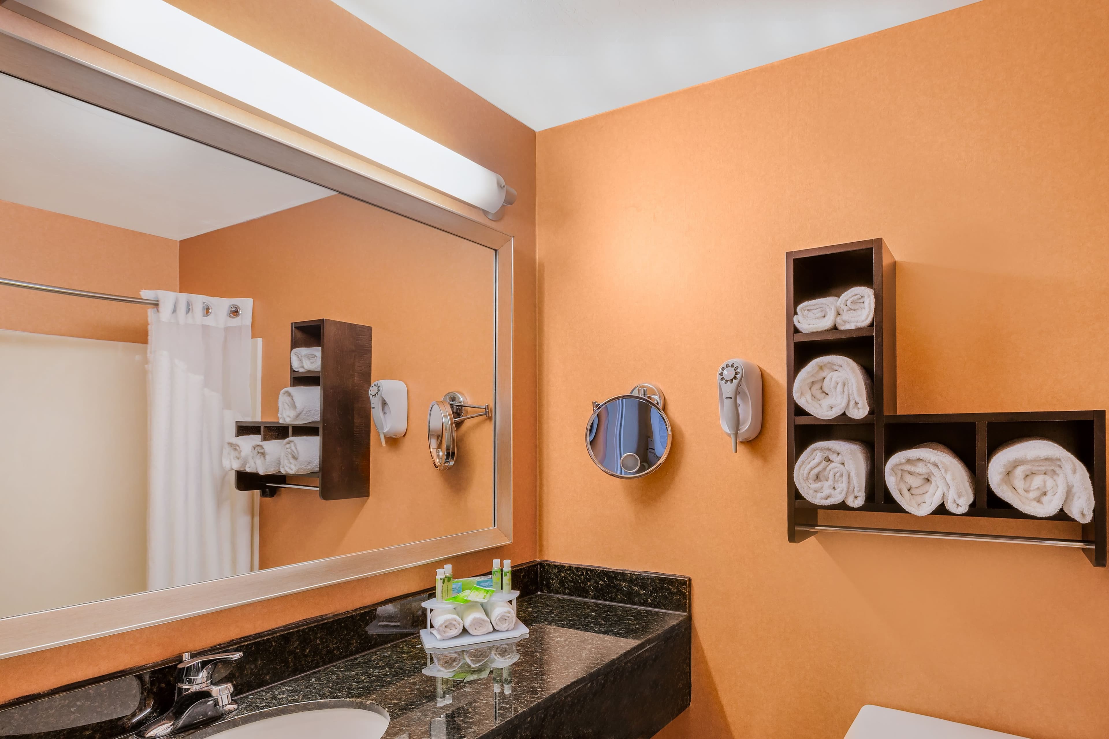 Holiday Inn Express & Suites San Jose-Morgan Hill — 9