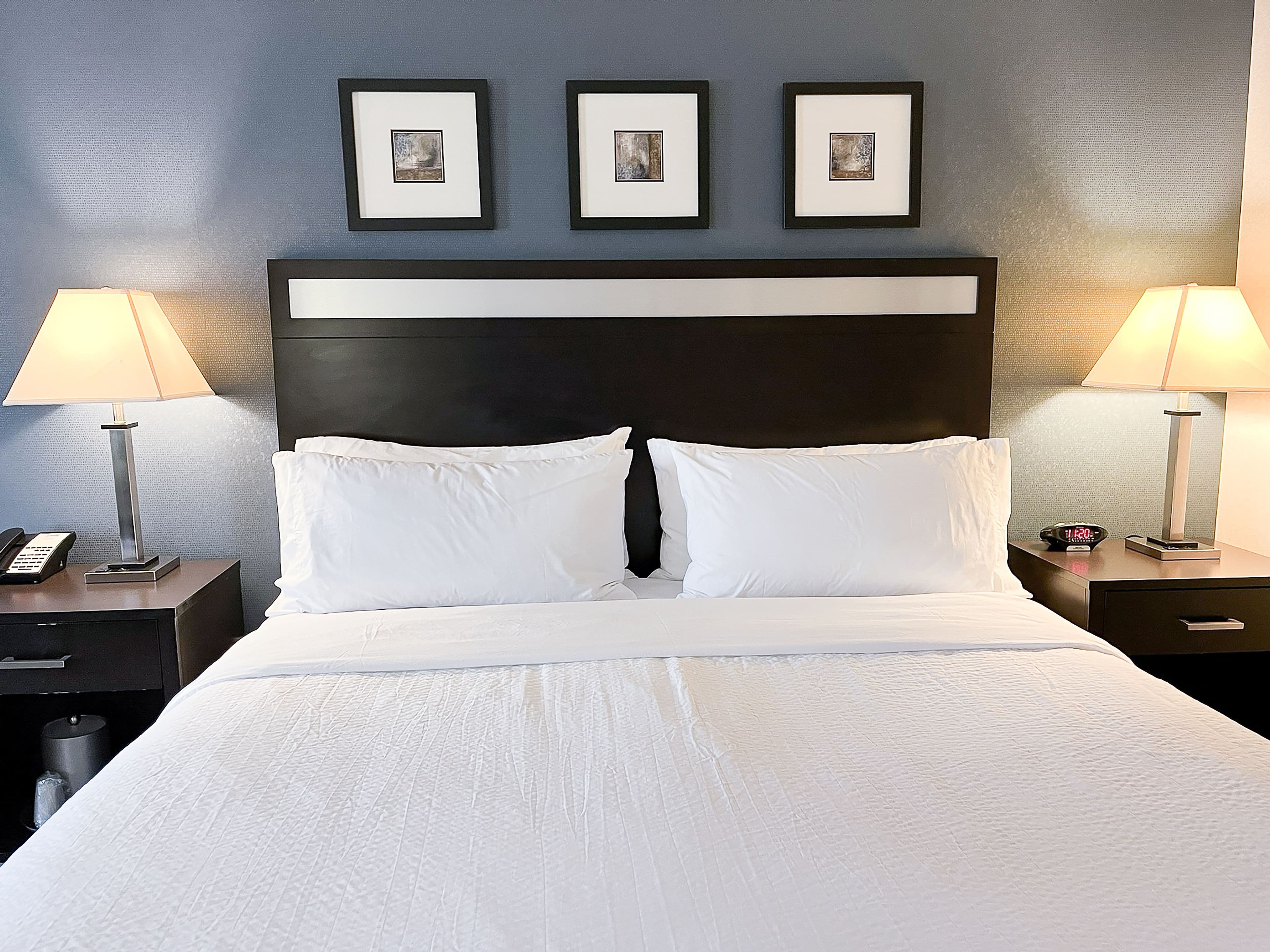 Holiday Inn Express & Suites Morton Peoria Area - Image 5