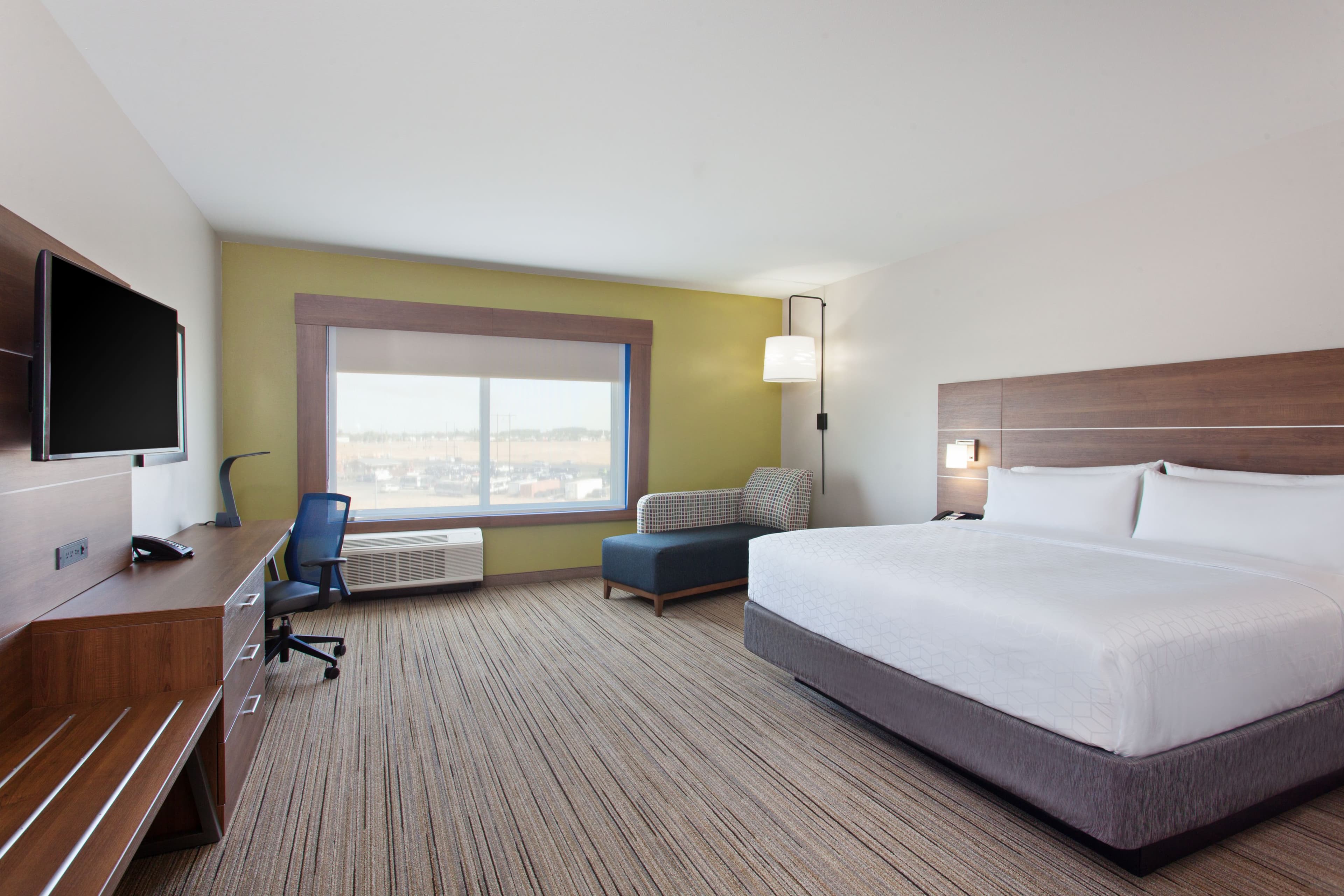 Holiday Inn Express & Suites Moses Lake — 9