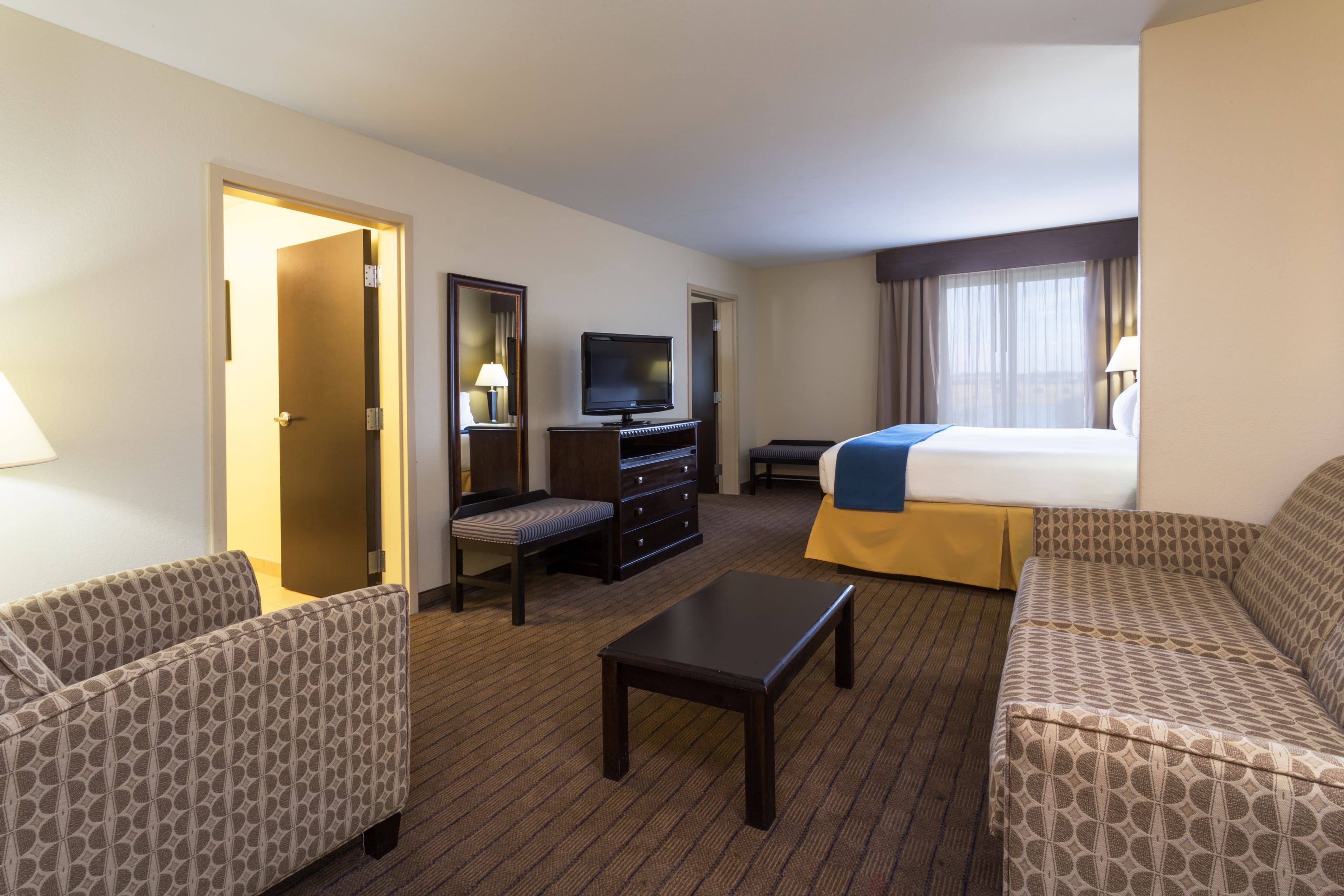 Holiday Inn Express & Suites Moultrie — 25