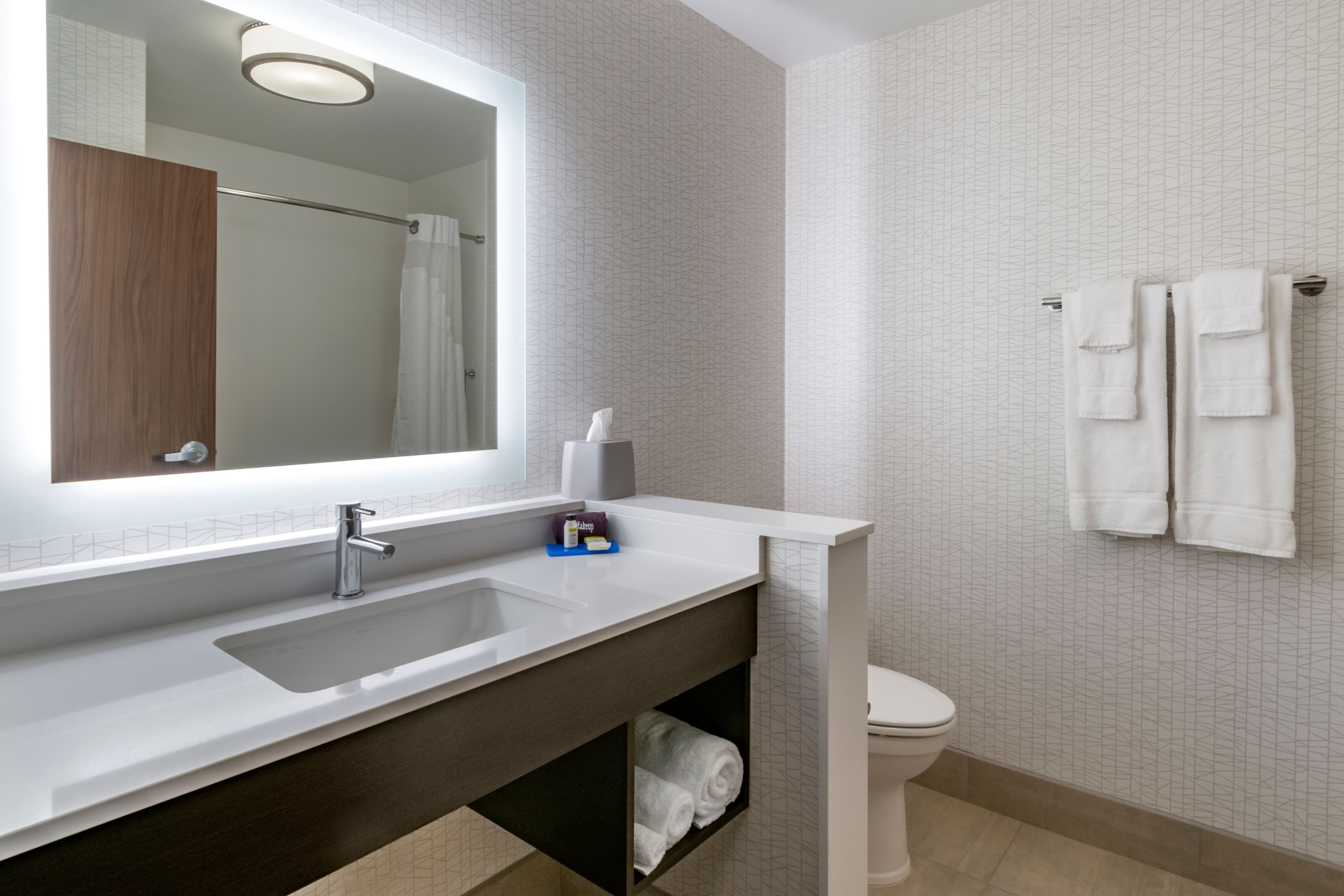 Holiday Inn Express & Suites Lancaster - Mount Joy — 20