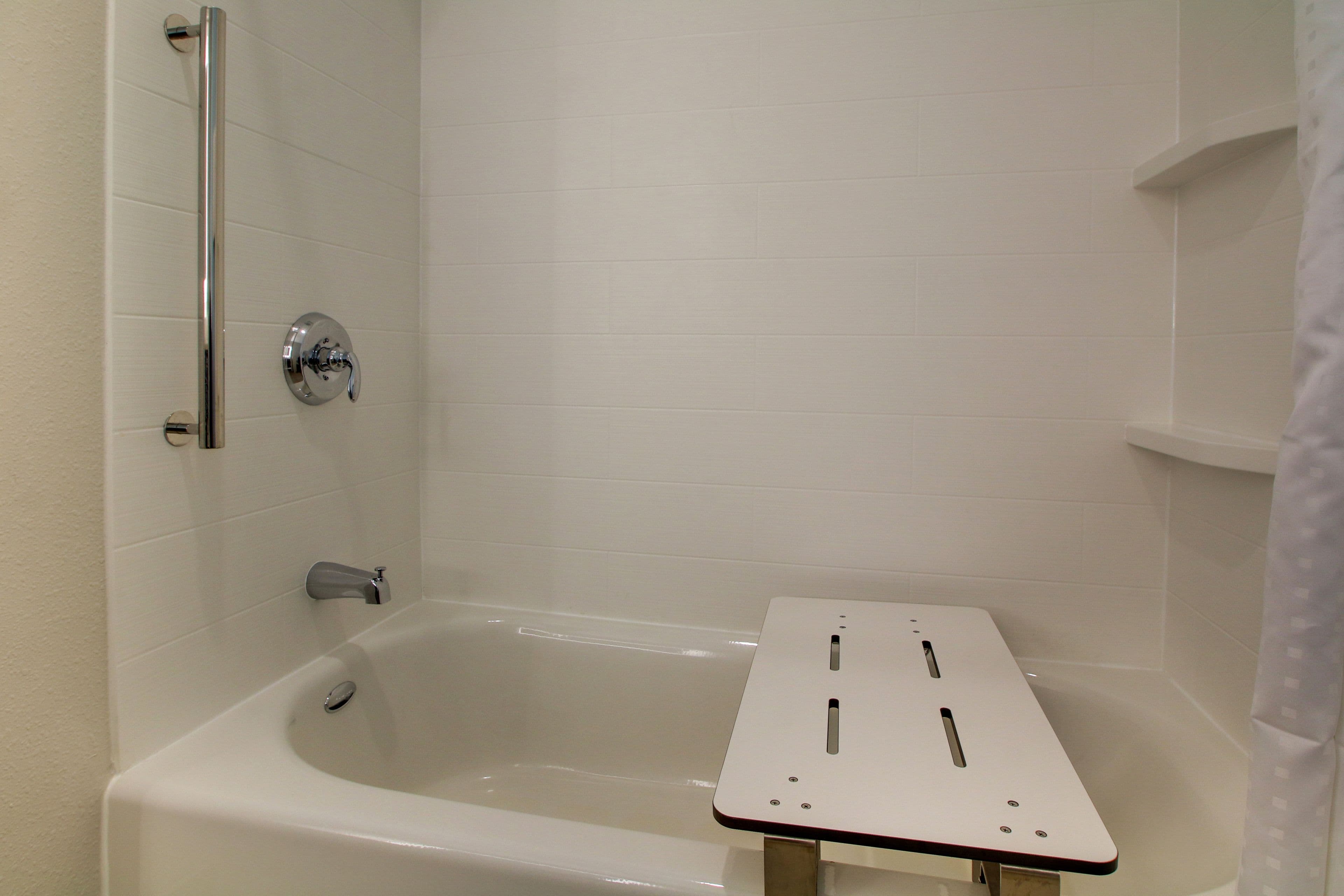 Holiday Inn Express & Suites Charleston NE Mt Pleasant US17 — 17