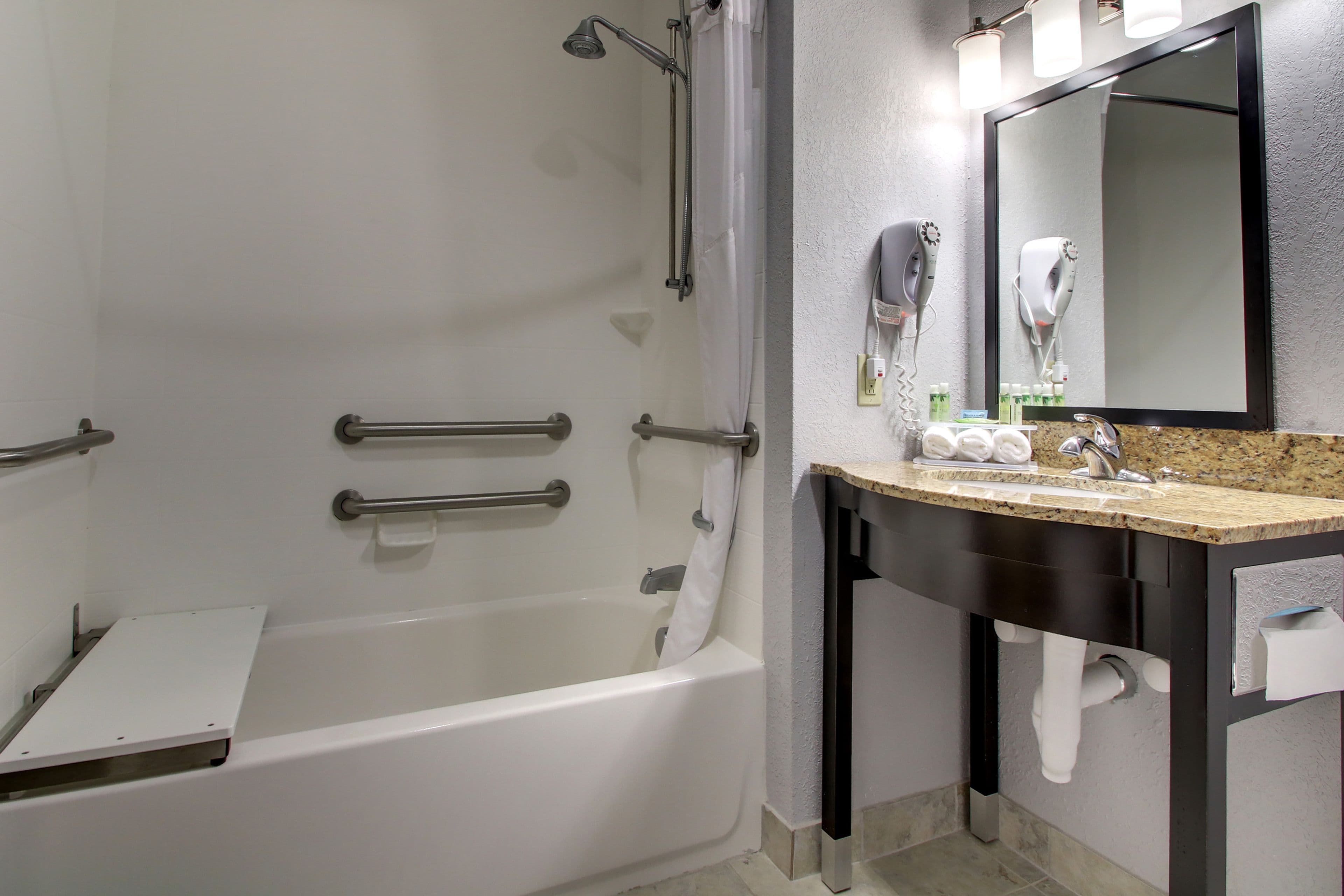 Holiday Inn Express & Suites Natchez South — 20