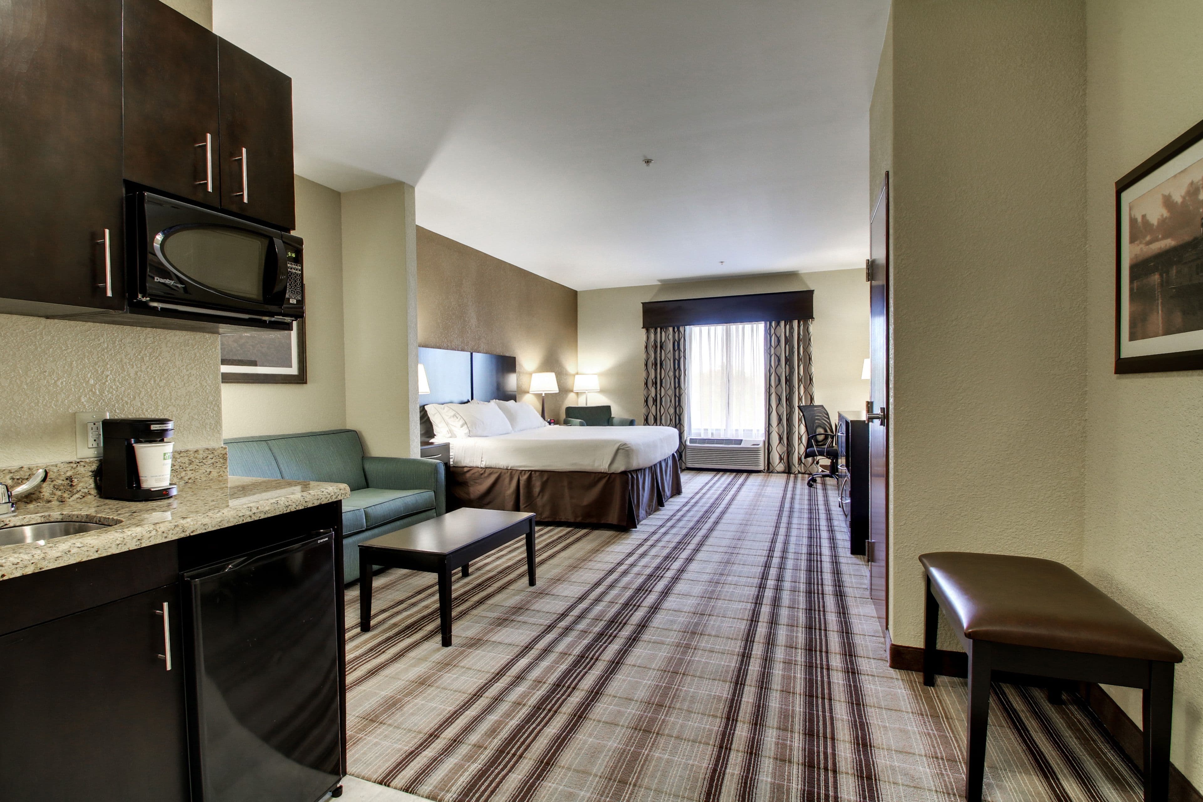 Holiday Inn Express & Suites Natchez South — 27