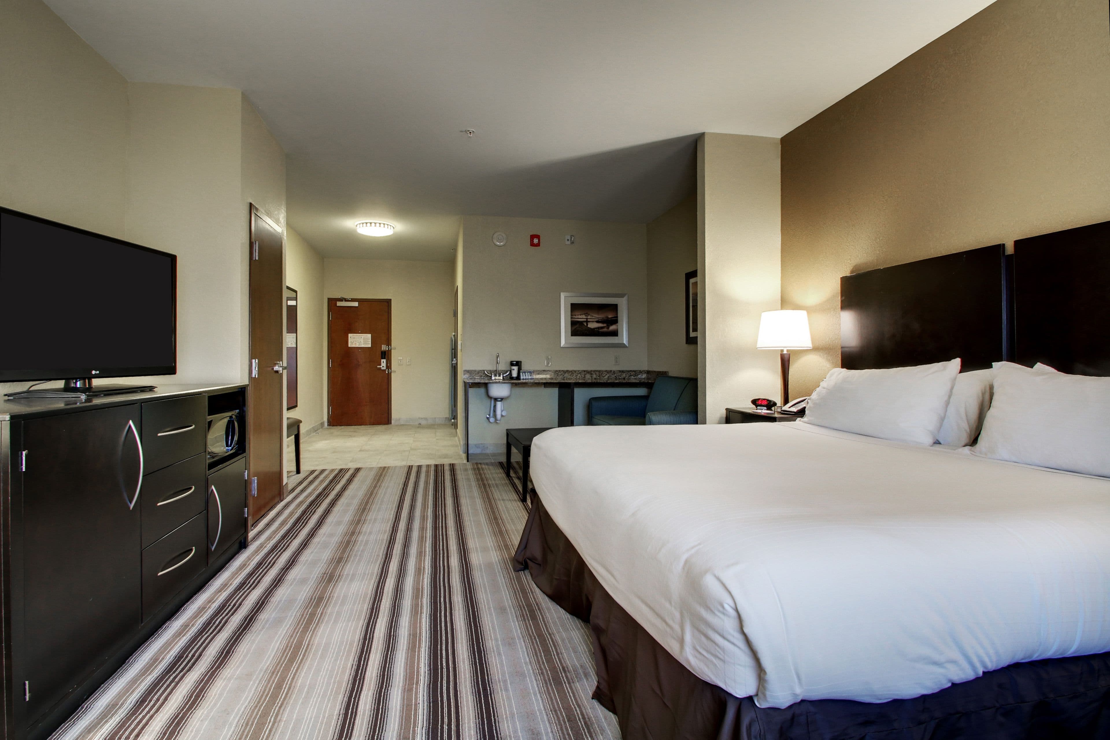 Holiday Inn Express & Suites Natchez South — 44