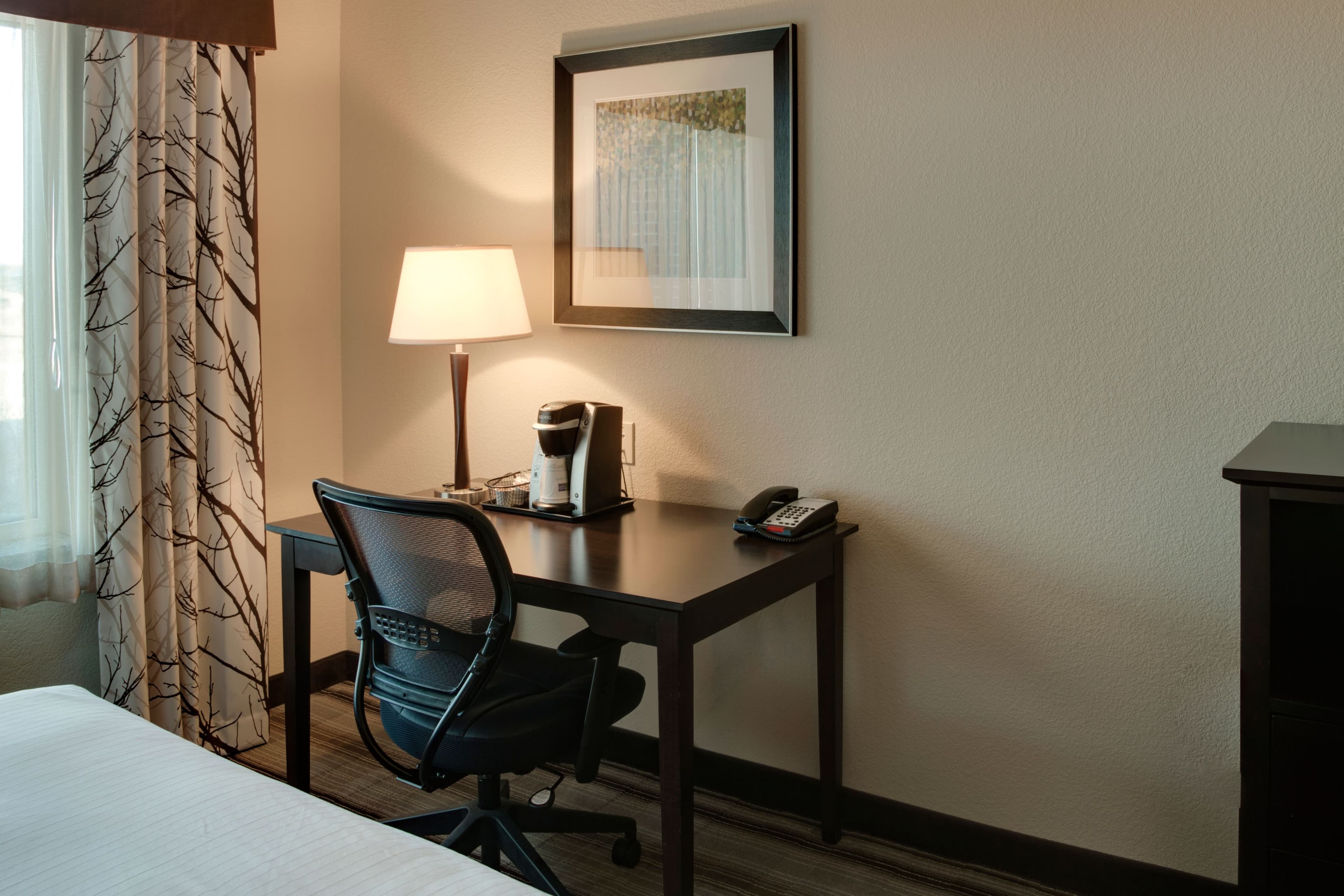 Holiday Inn Express & Suites Nevada — 16