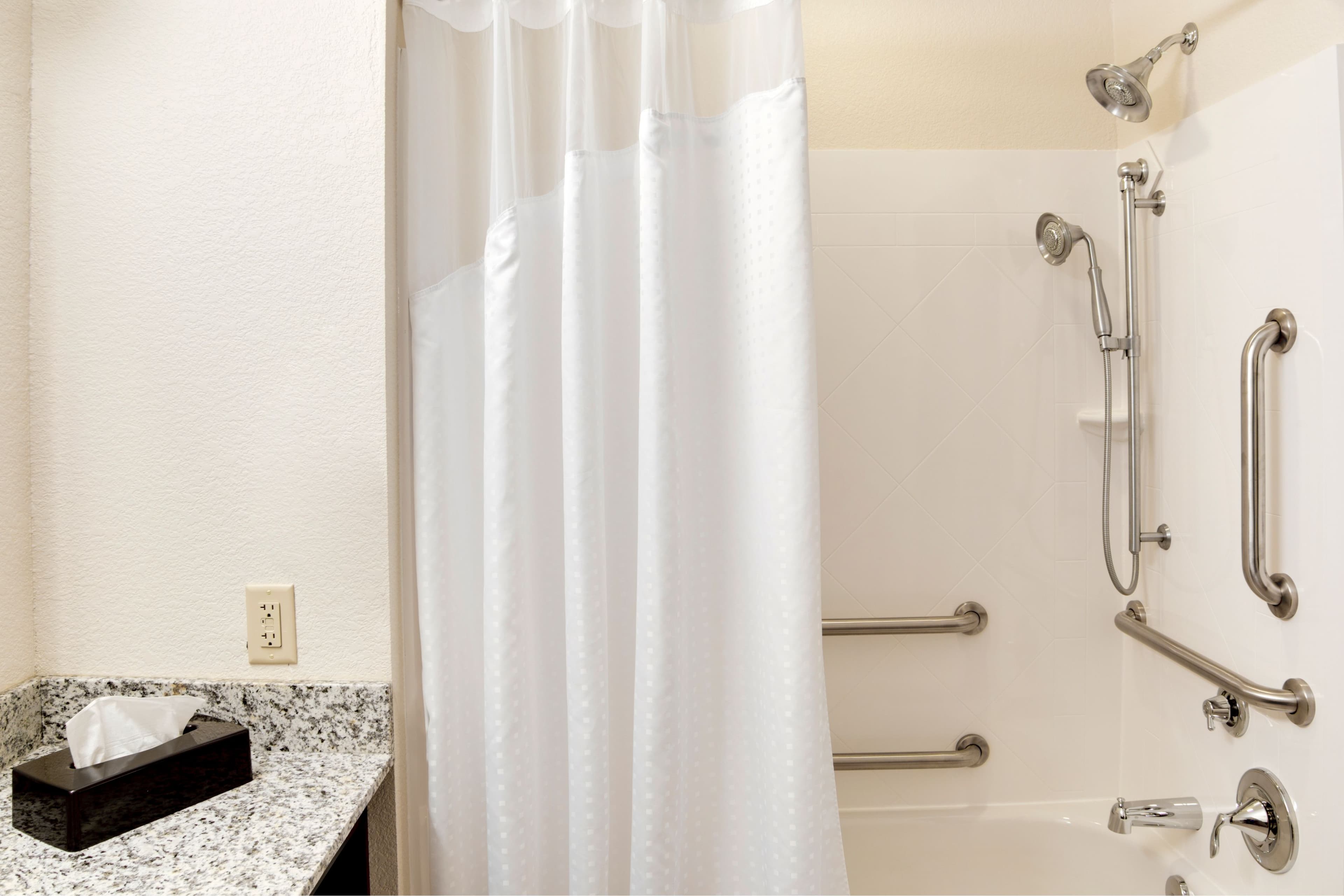 Holiday Inn Express & Suites Nevada — 24