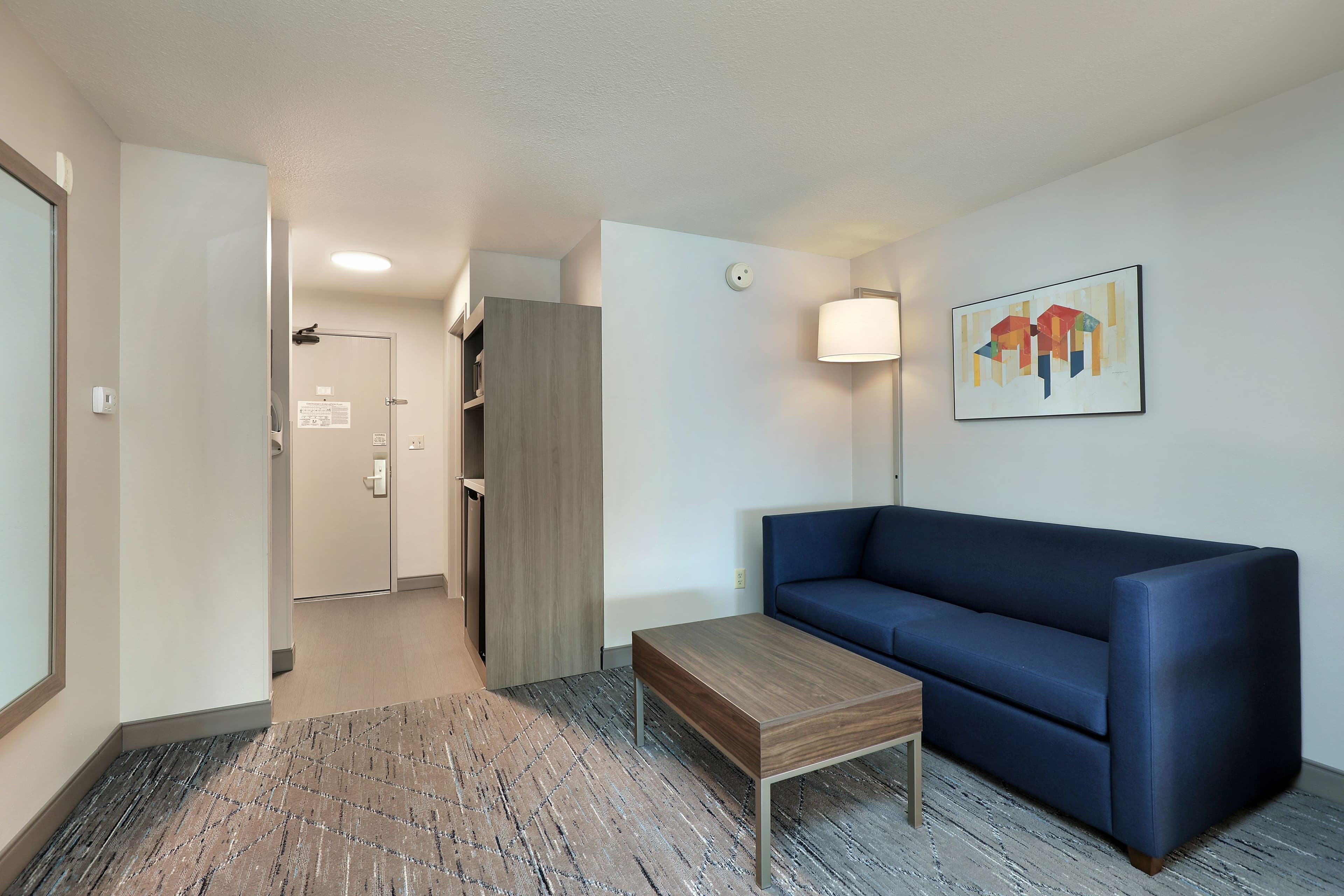 Holiday Inn Express & Suites Milwaukee-New Berlin — 35
