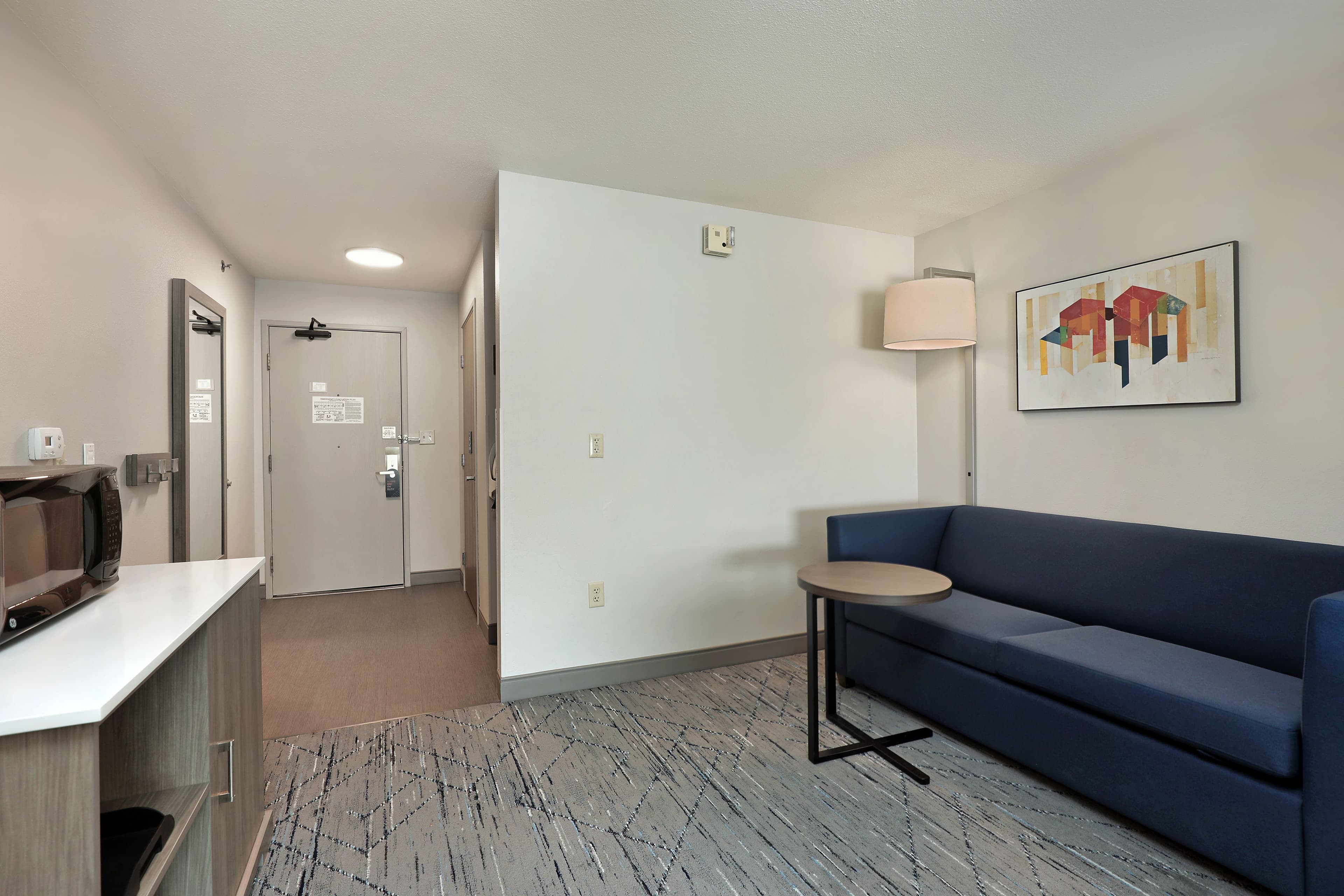 Holiday Inn Express & Suites Milwaukee-New Berlin — 40