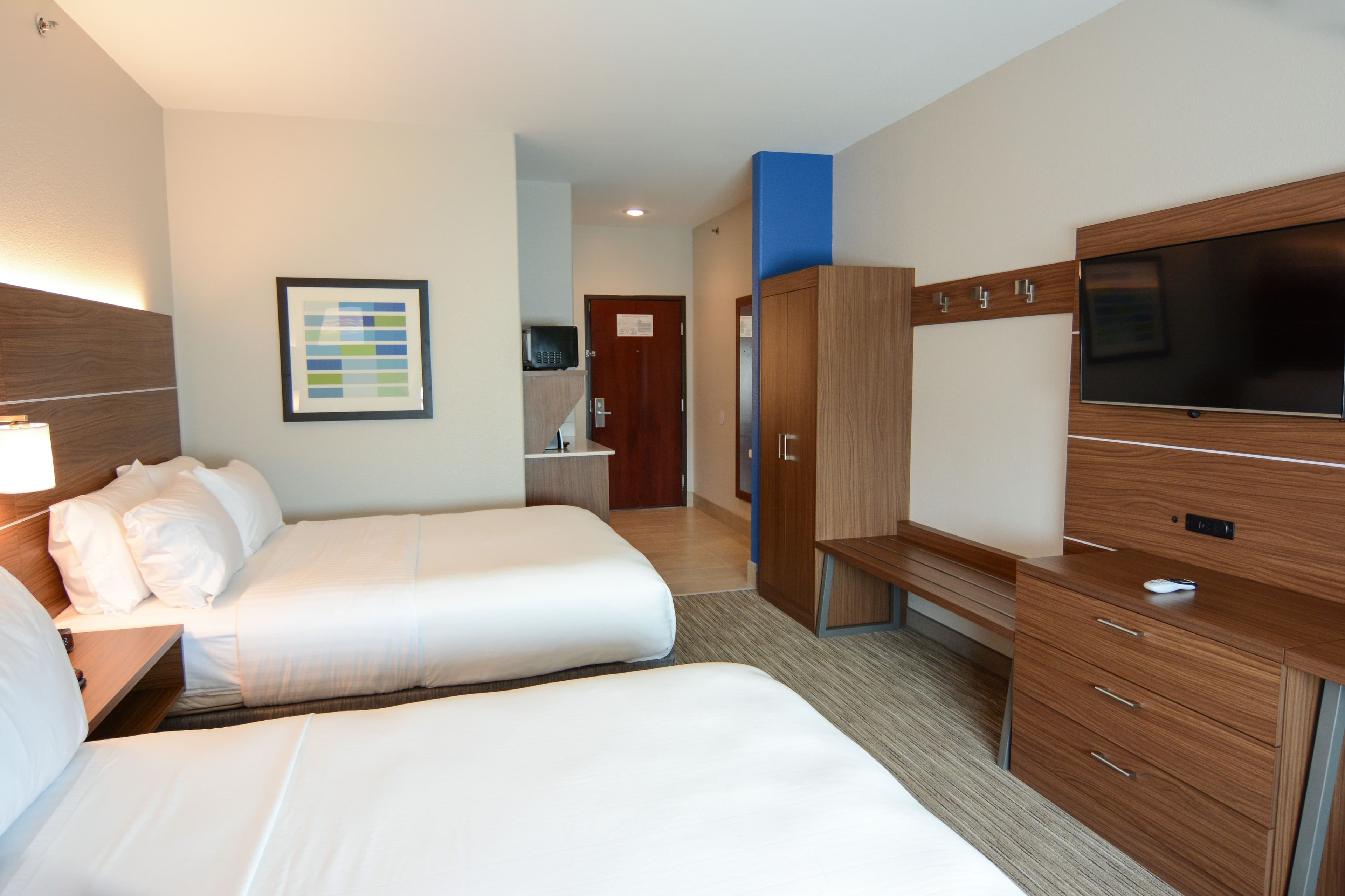 Holiday Inn Express & Suites New Boston — 12
