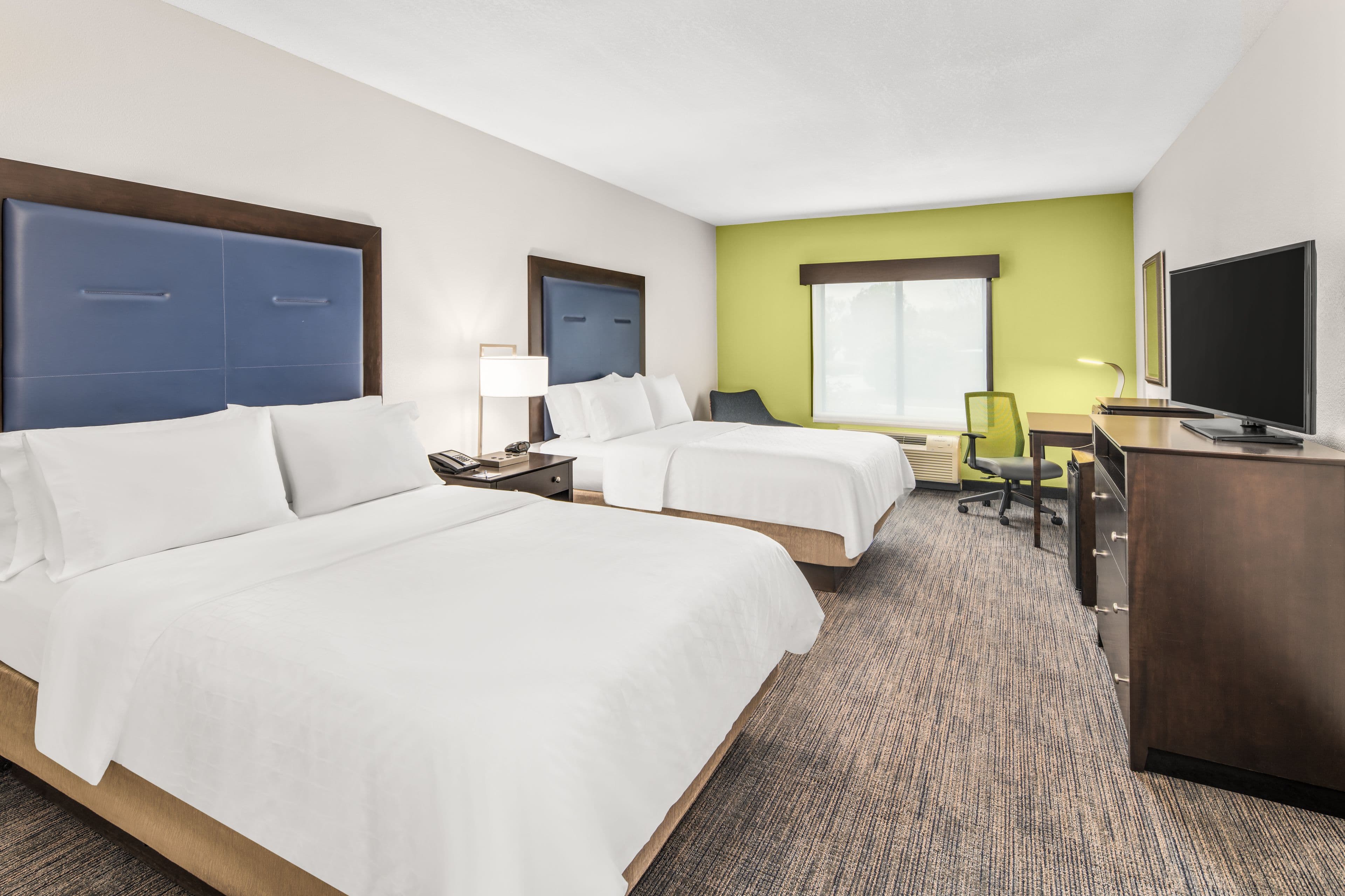 Holiday Inn Express & Suites Wilmington-Newark — 18