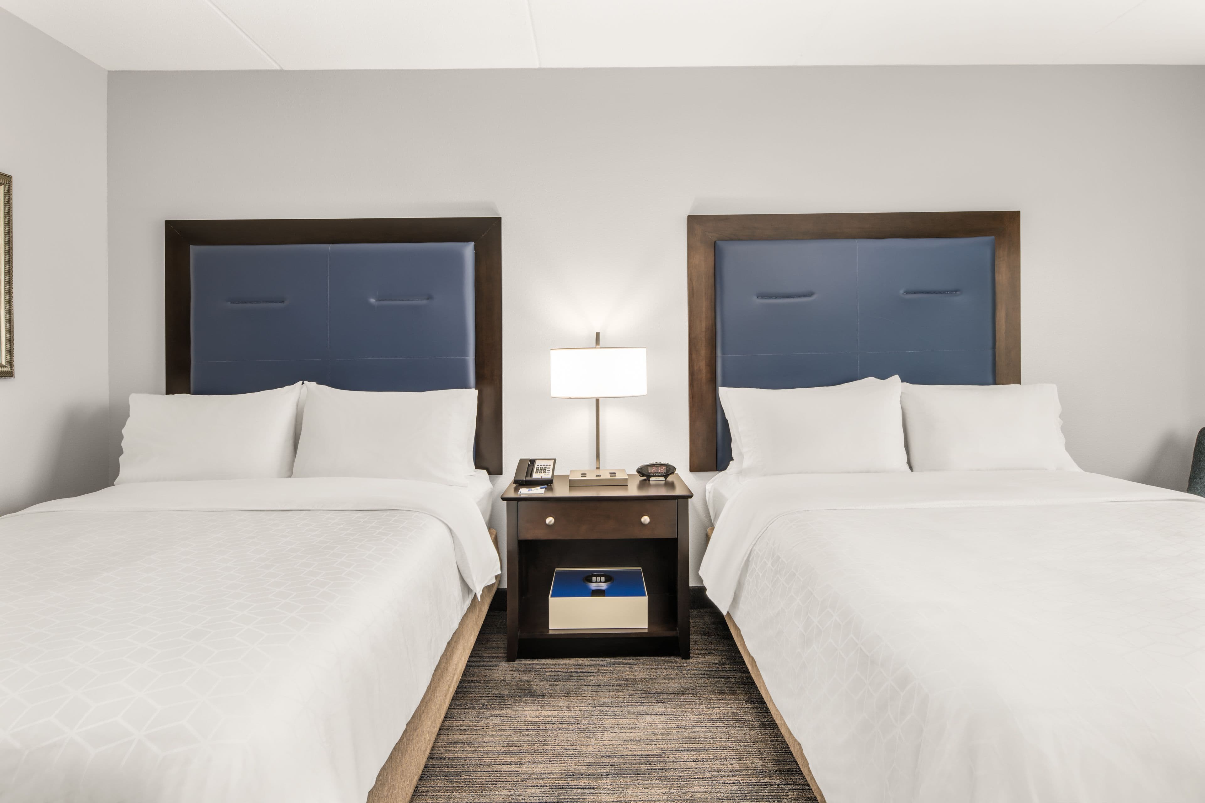 Holiday Inn Express & Suites Wilmington-Newark — 14