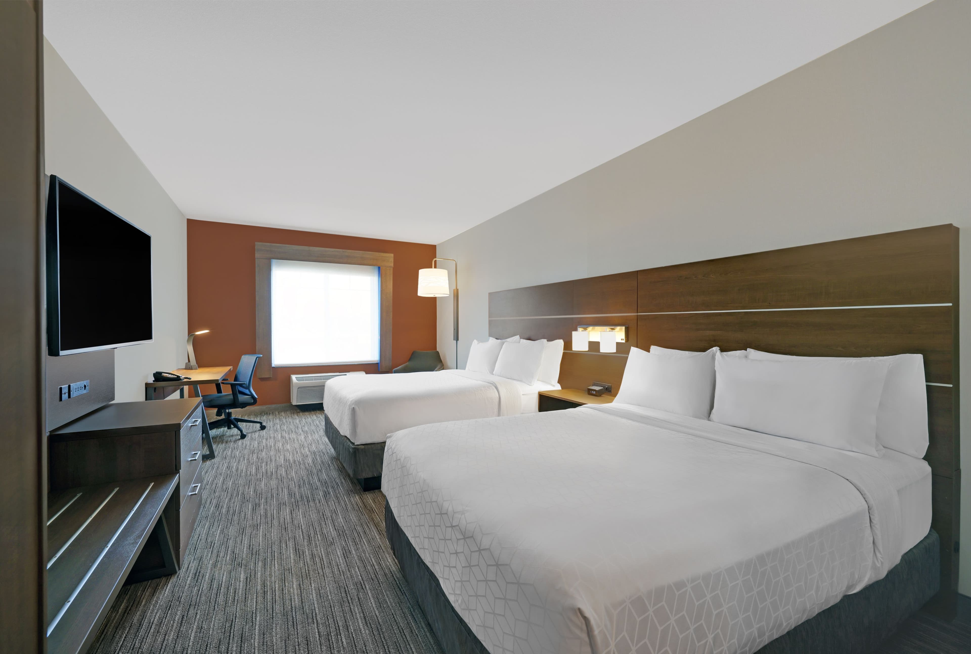 Holiday Inn Express & Suites Newport — 24