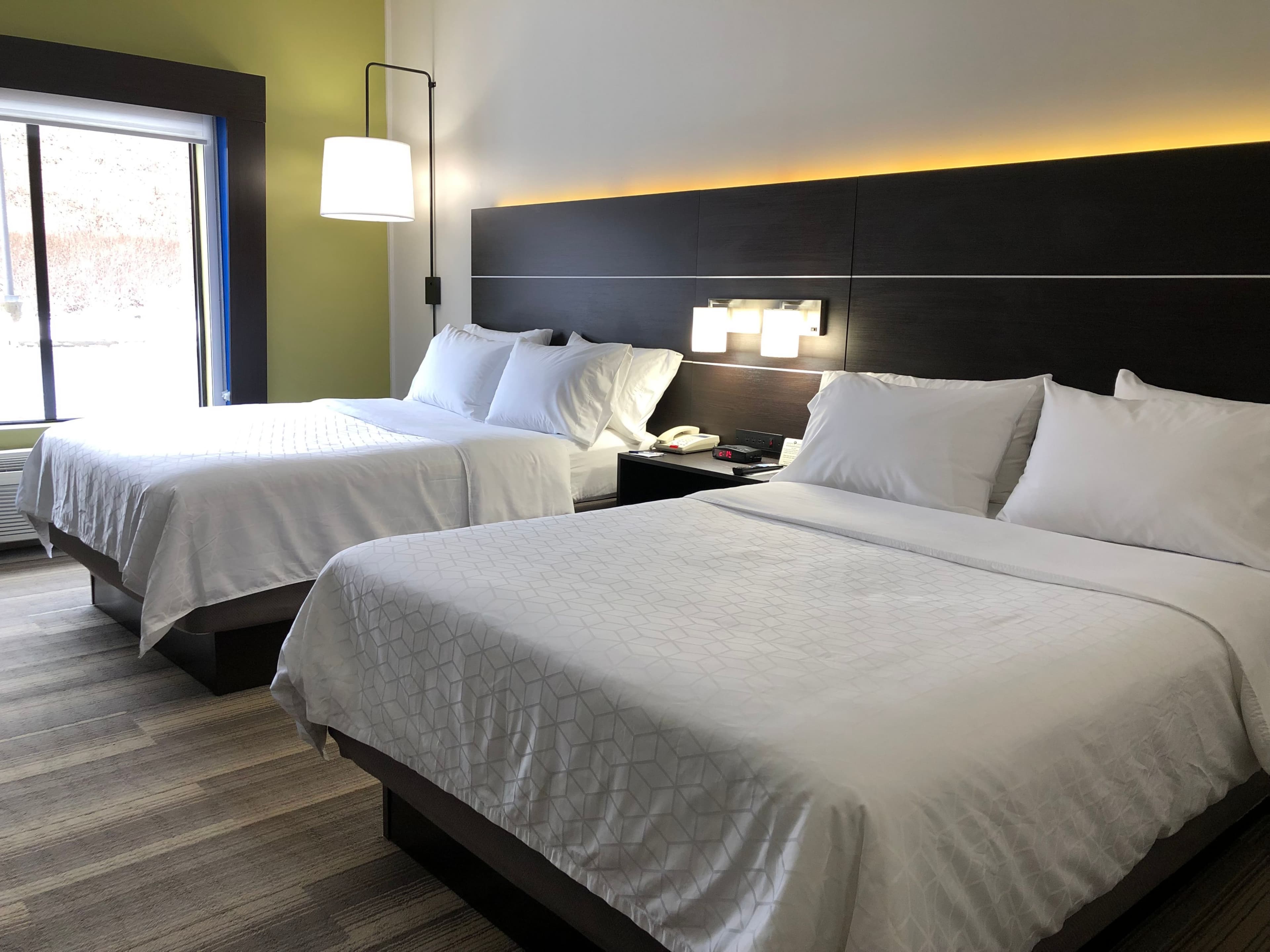 Holiday Inn Express & Suites Newton Sparta — 37