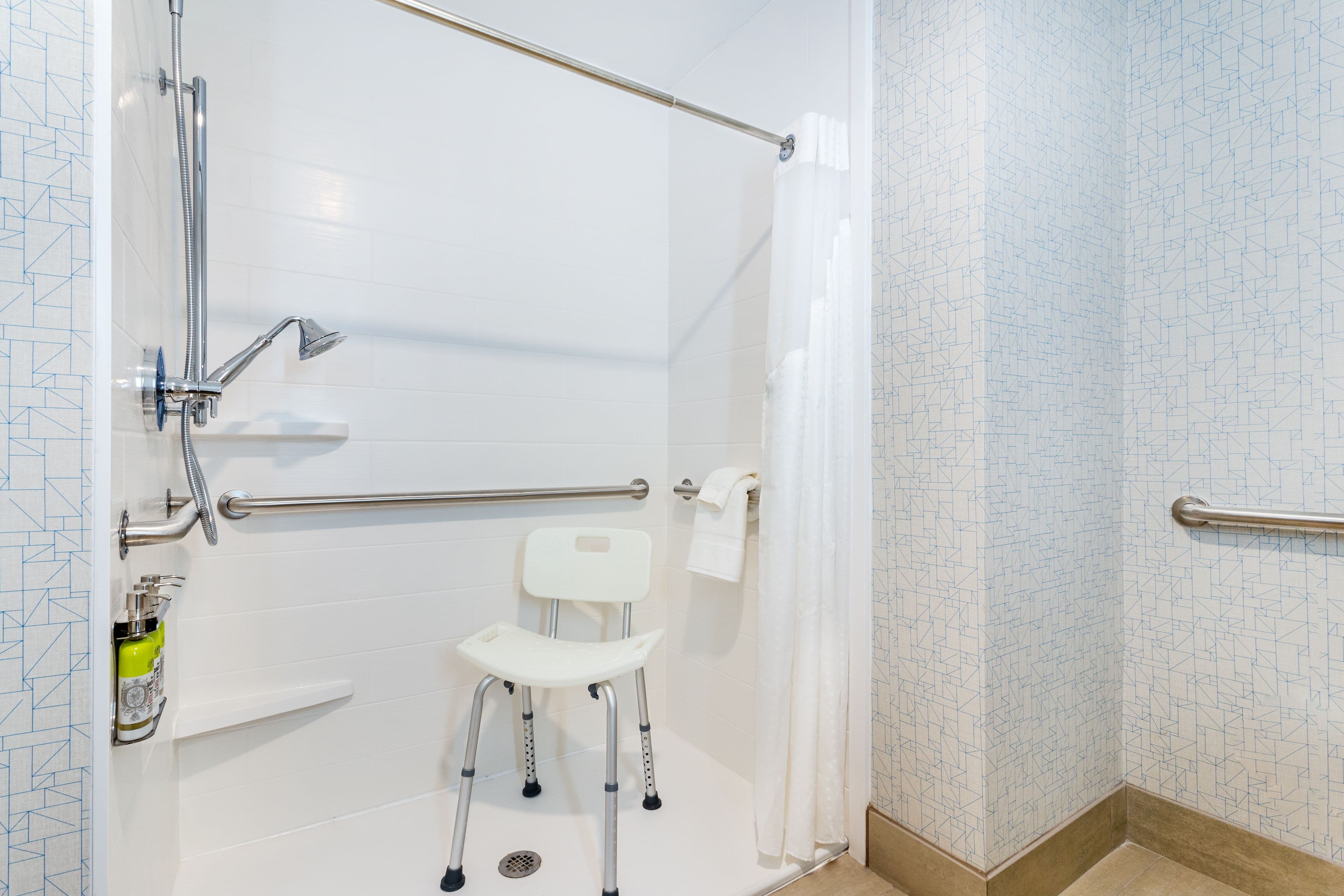 Holiday Inn Express & Suites Niceville - Eglin Area — 10