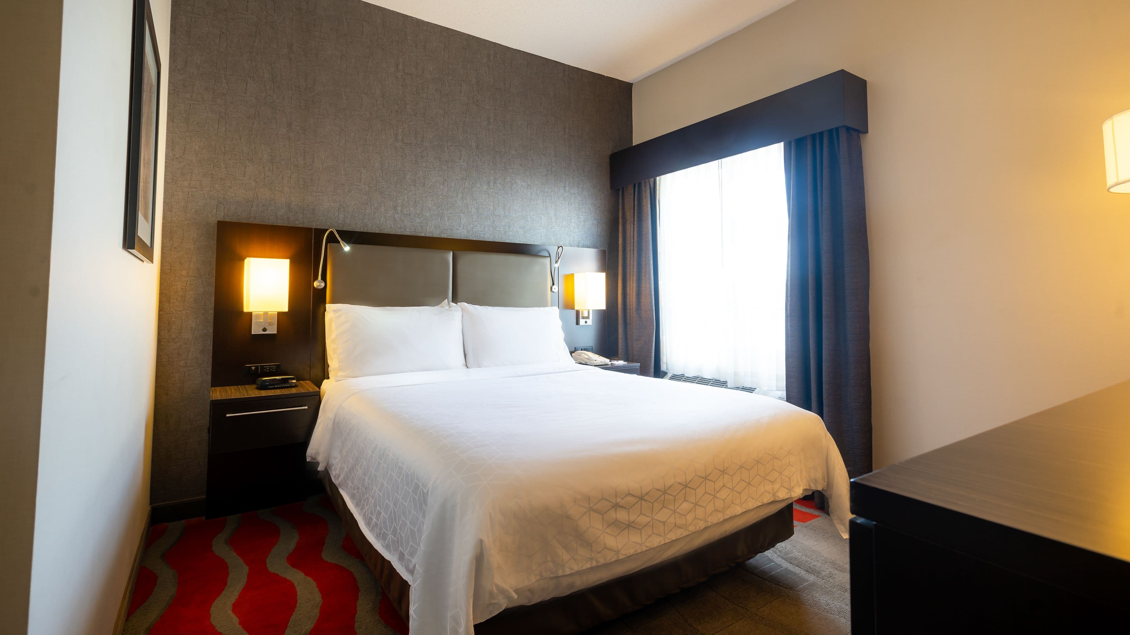 Holiday Inn Express & Suites Edmonton-International Airport — 12