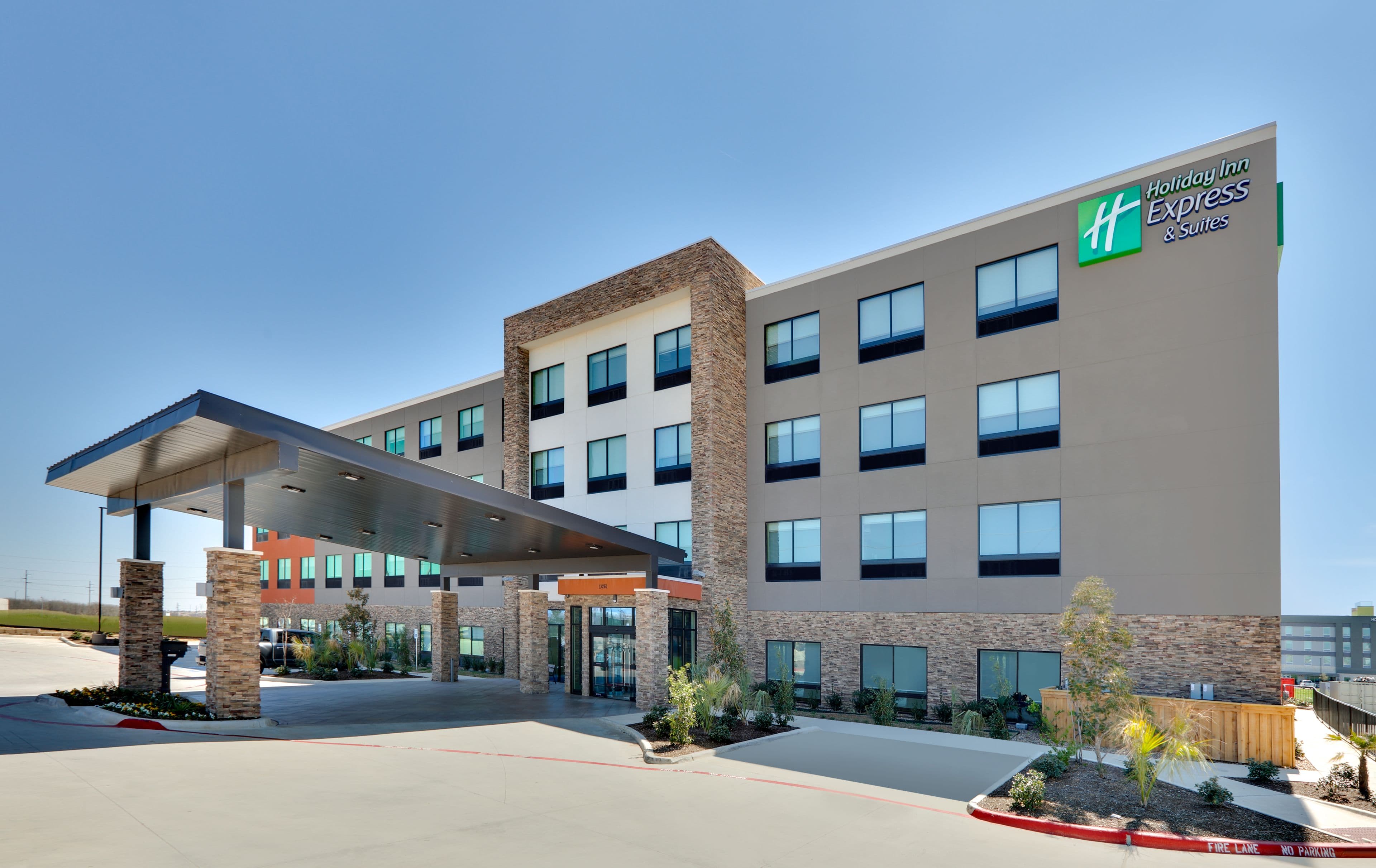 Holiday Inn Express & Suites Fort Worth North - Northlake - Image 1