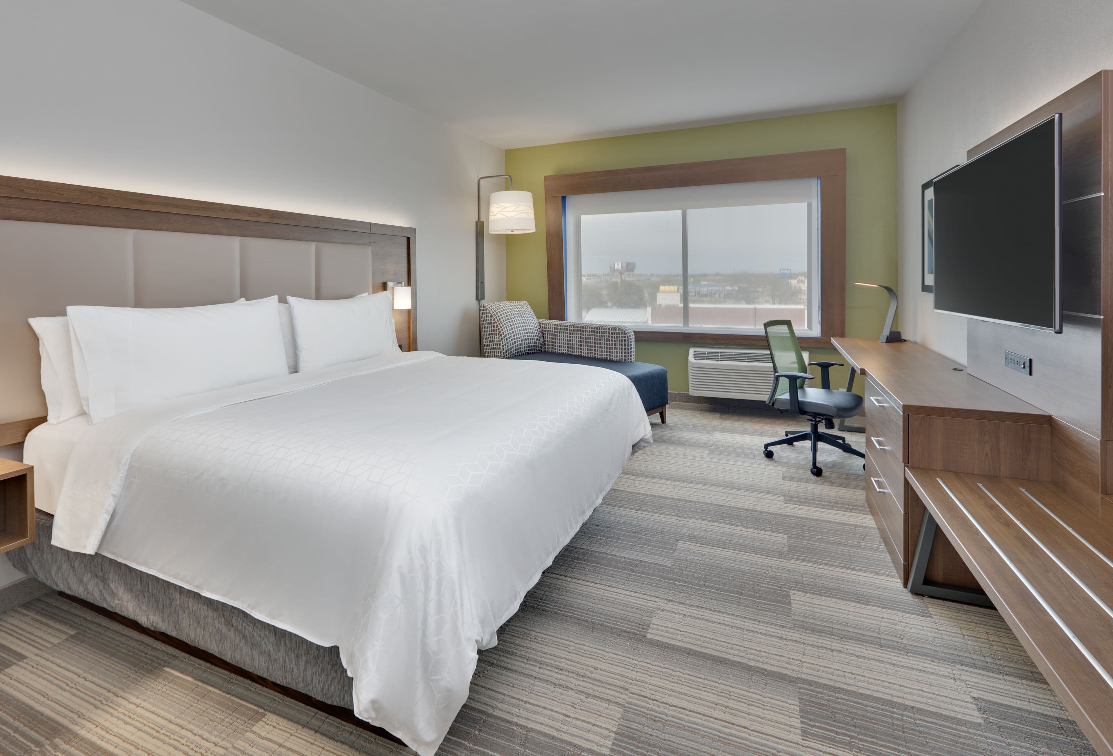 Holiday Inn Express & Suites Fort Worth North - Northlake - Image 5