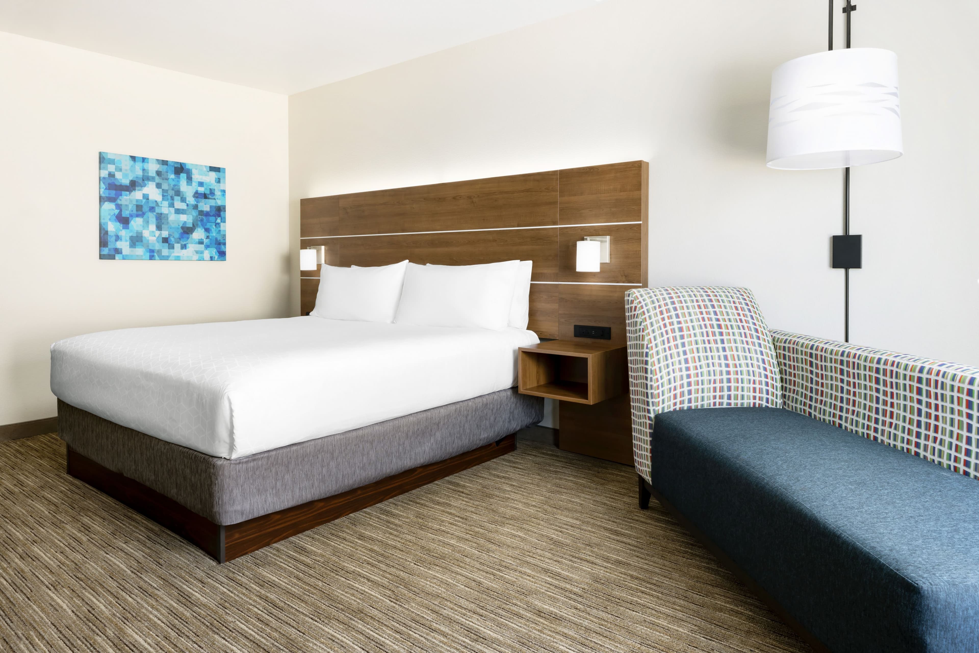 Holiday Inn Express & Suites Oakhurst-Yosemite Park Area — 6